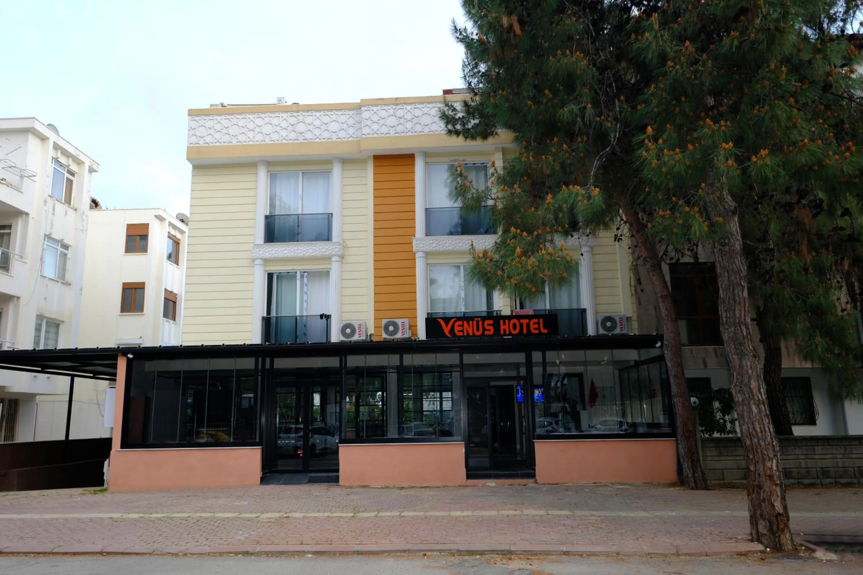 Property building in Venüs Hotel