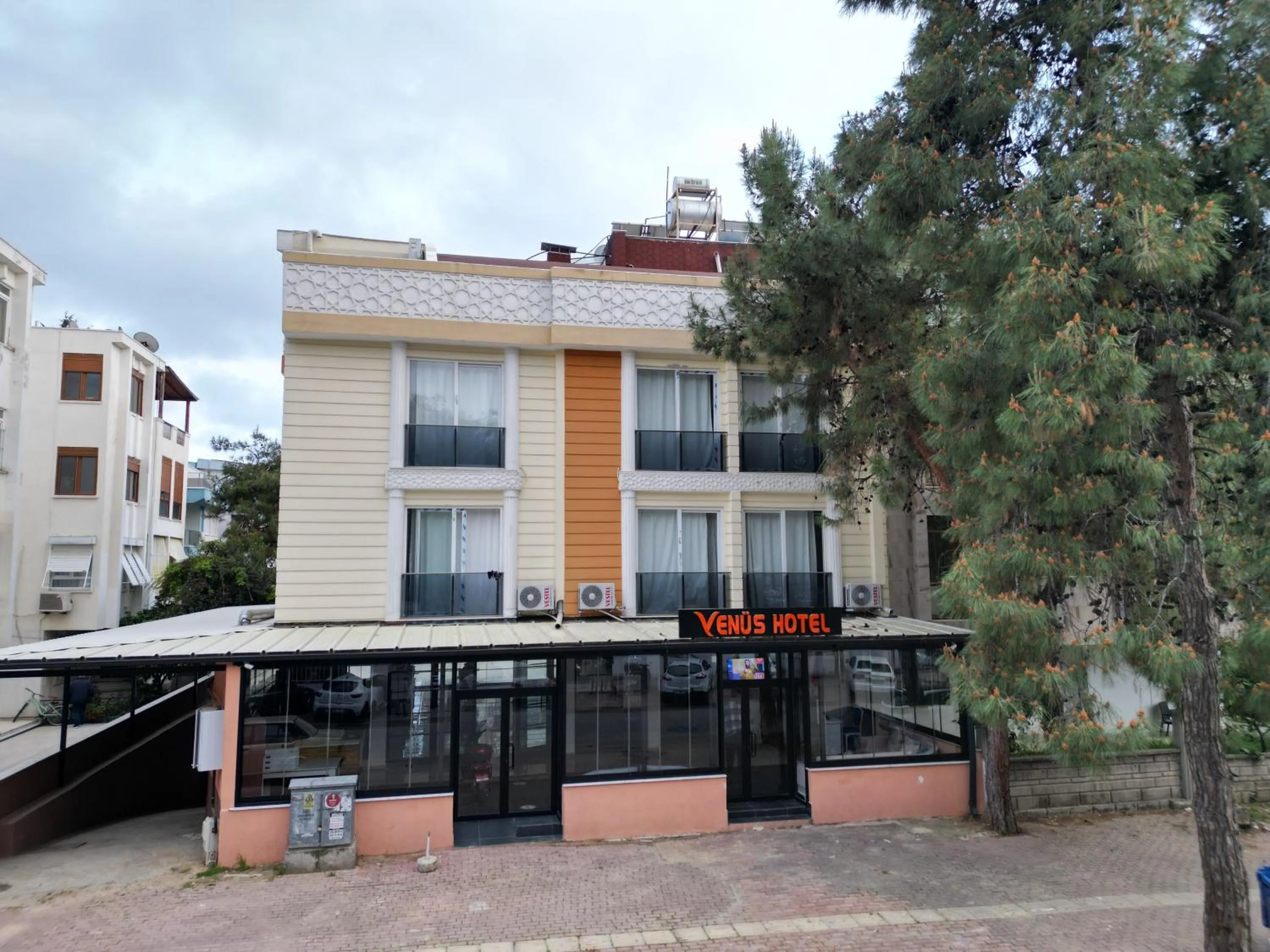 Property building in Venüs Hotel