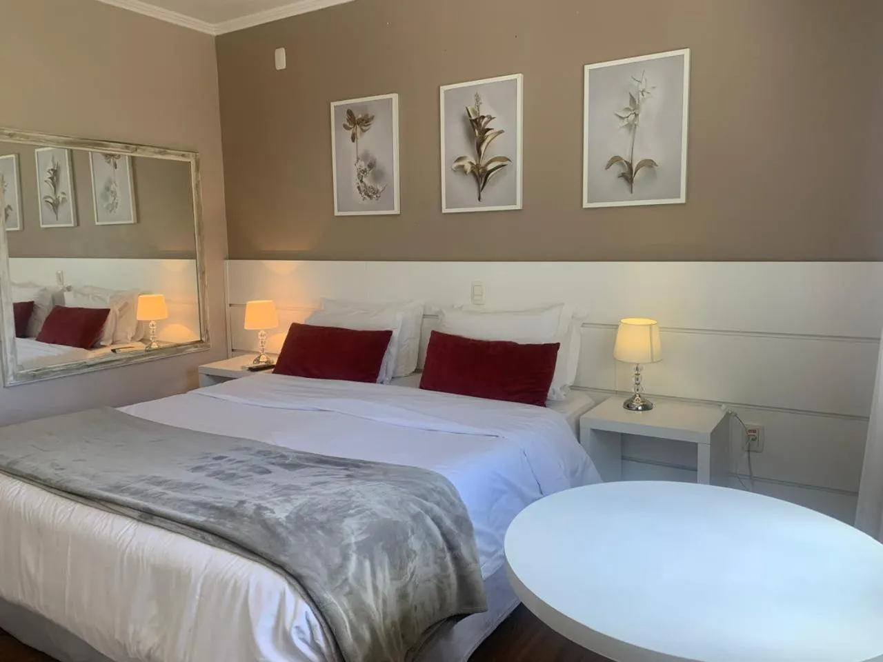 View (from property/room), Bed in Pousada Quinta do Vale