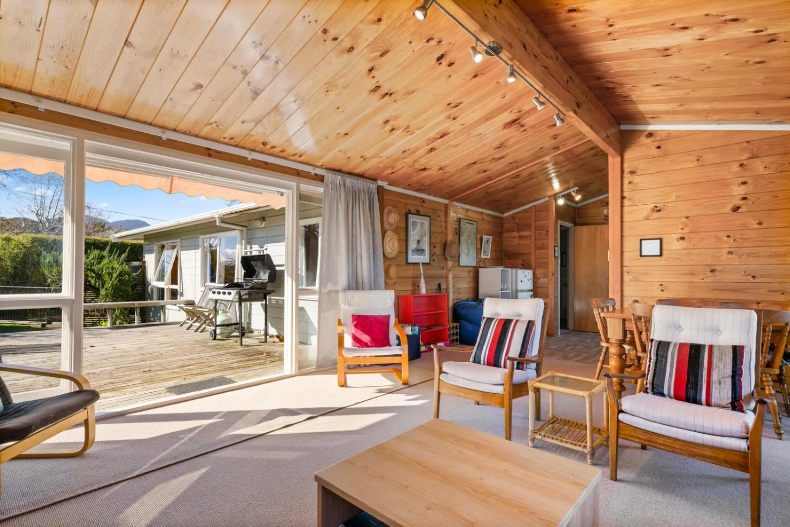 The Lake Escape - Taupo Holiday Home