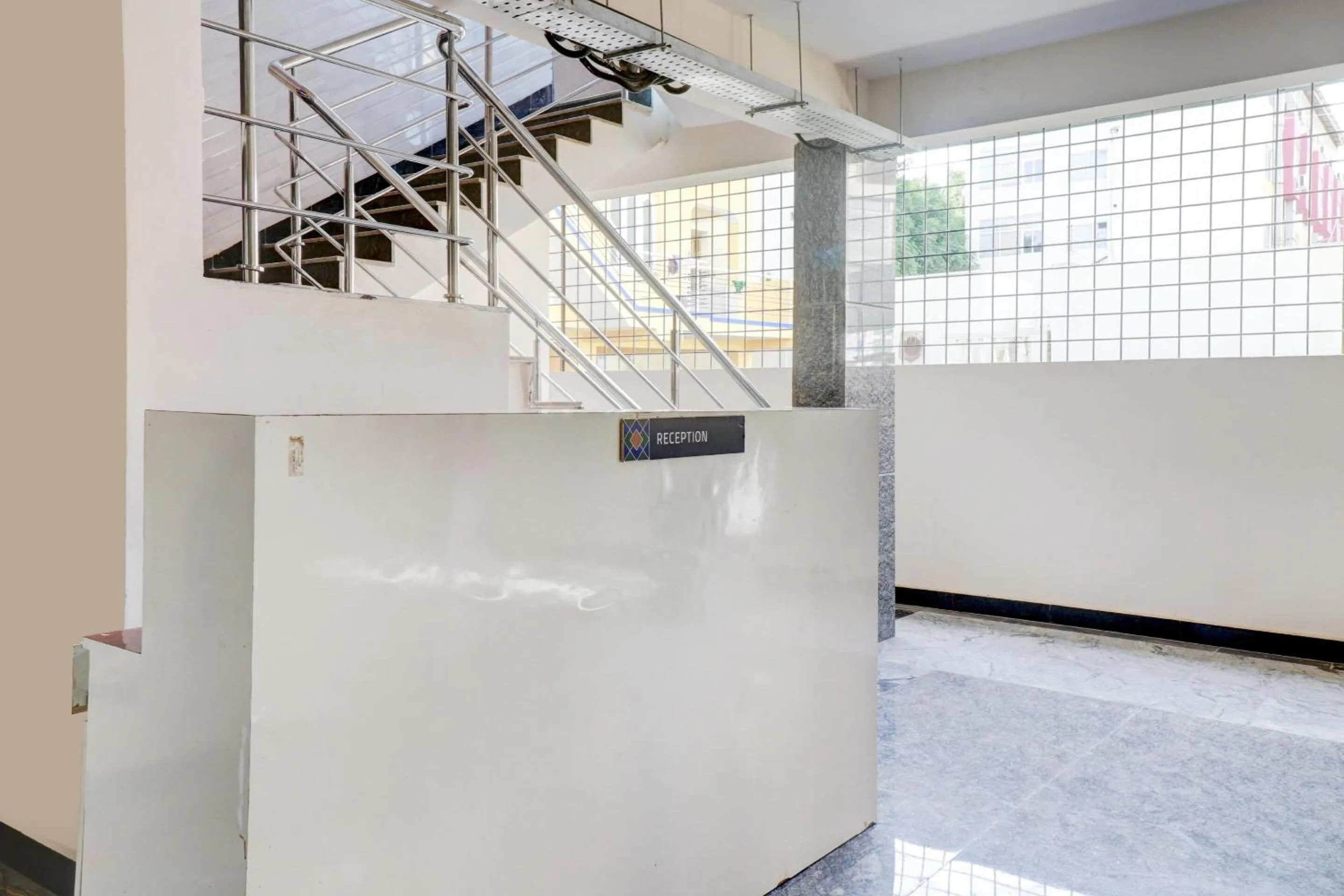 Lobby or reception in Hotel O Elite Lifestyle Red Rose Near 7d Voyage