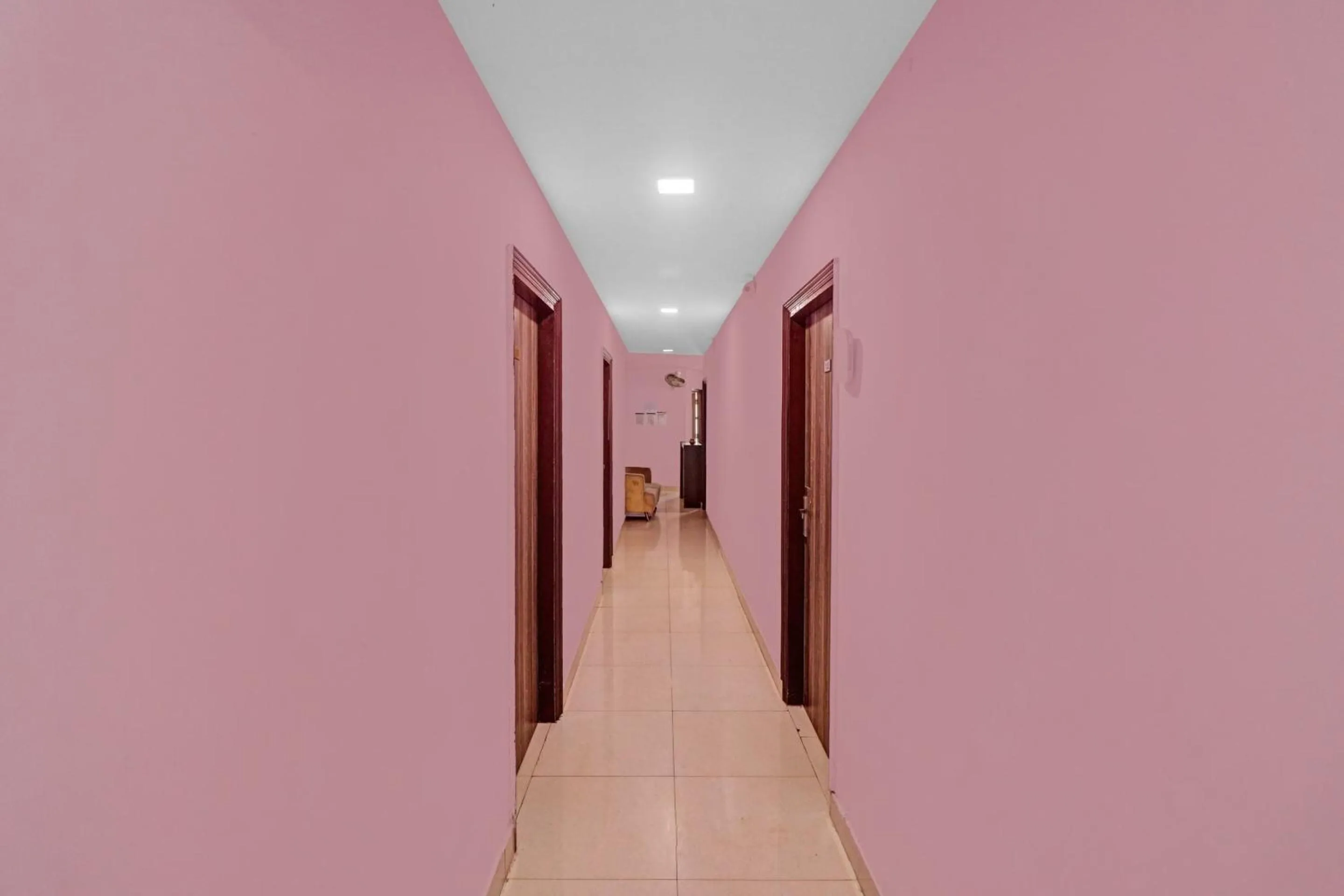 Lobby or reception in Hotel O Cherry Inn