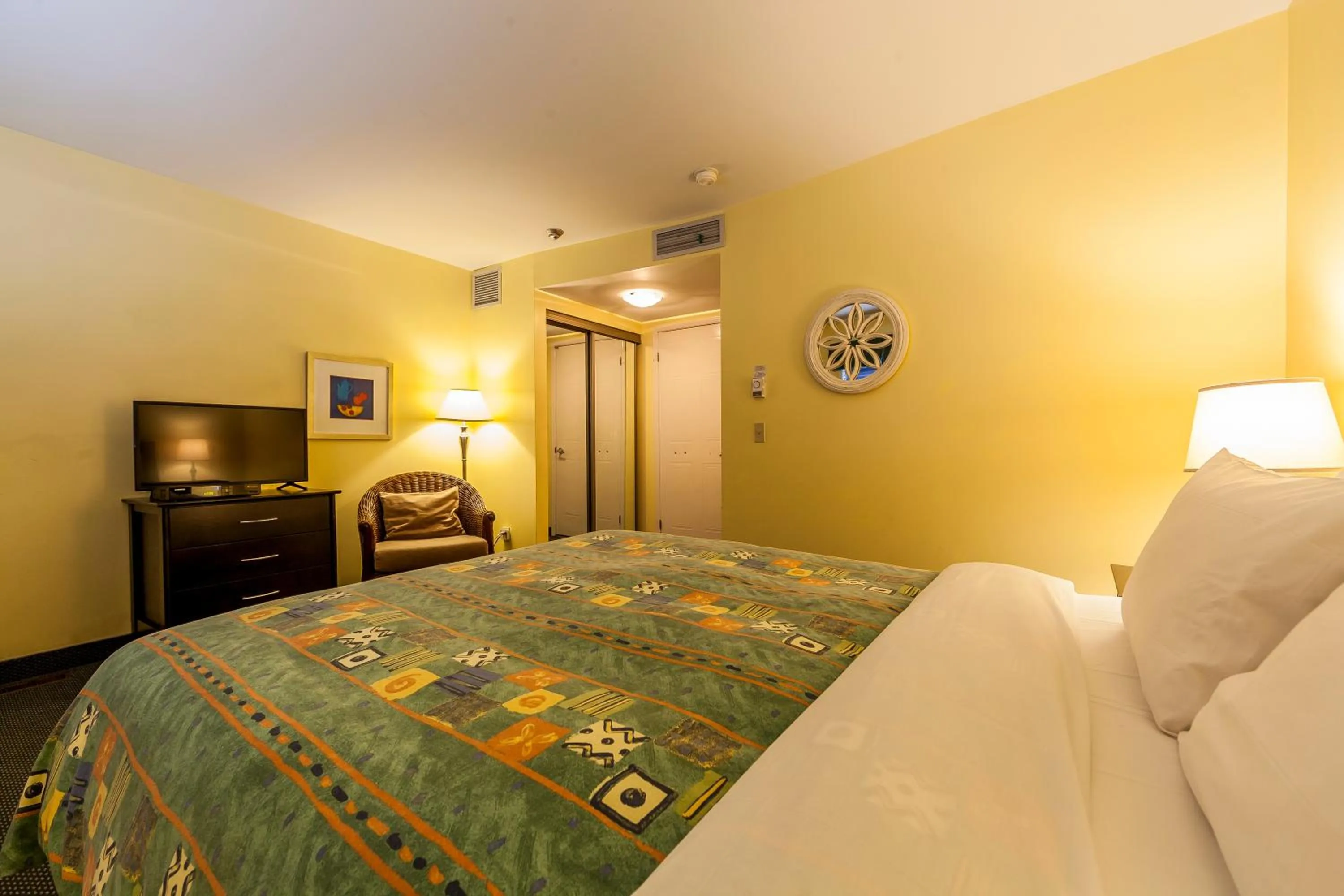 Bed in Auberge de La Fontaine