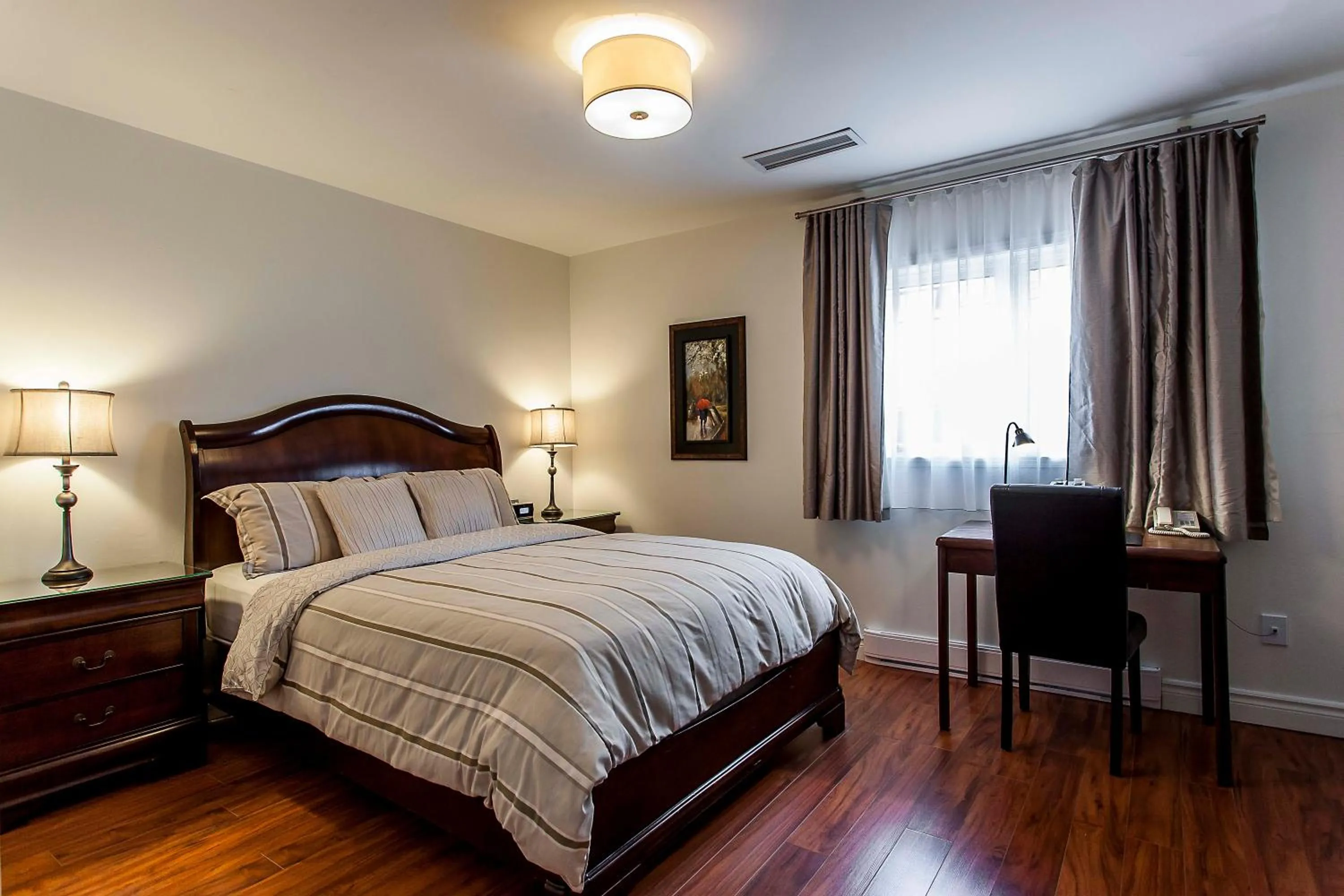 Day, Bed in Auberge de La Fontaine