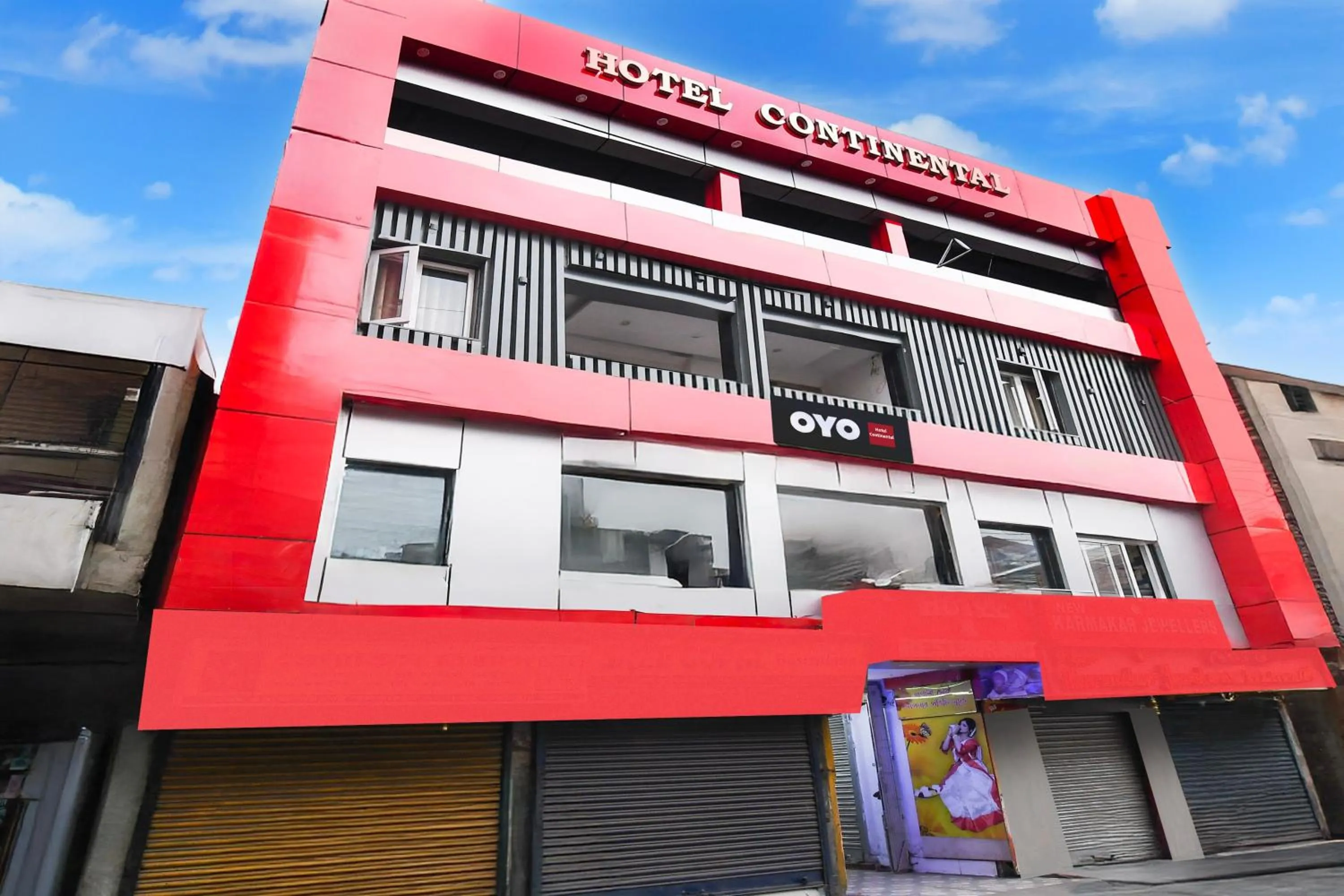 Facade/entrance in Hotel Continental Restuarant & Cafe