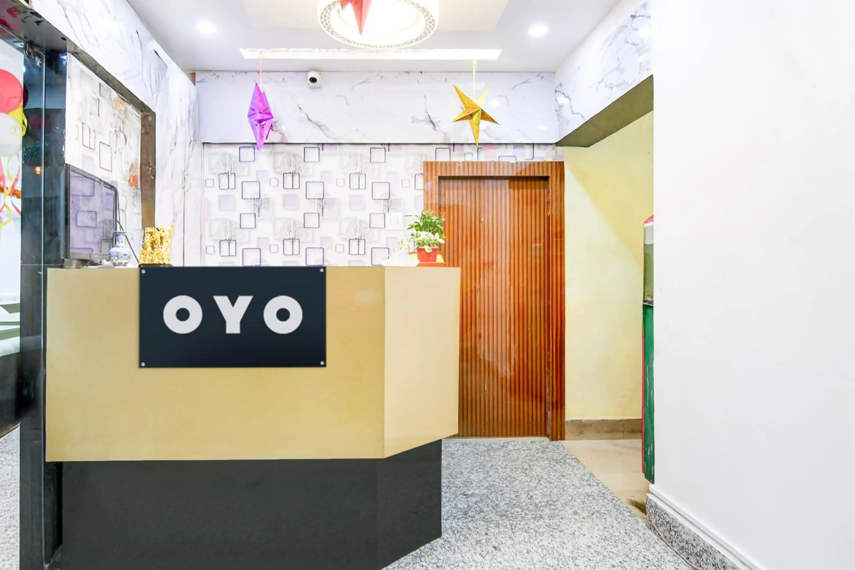 Lobby or reception in Super Hotel Continental Restuarant & Cafe