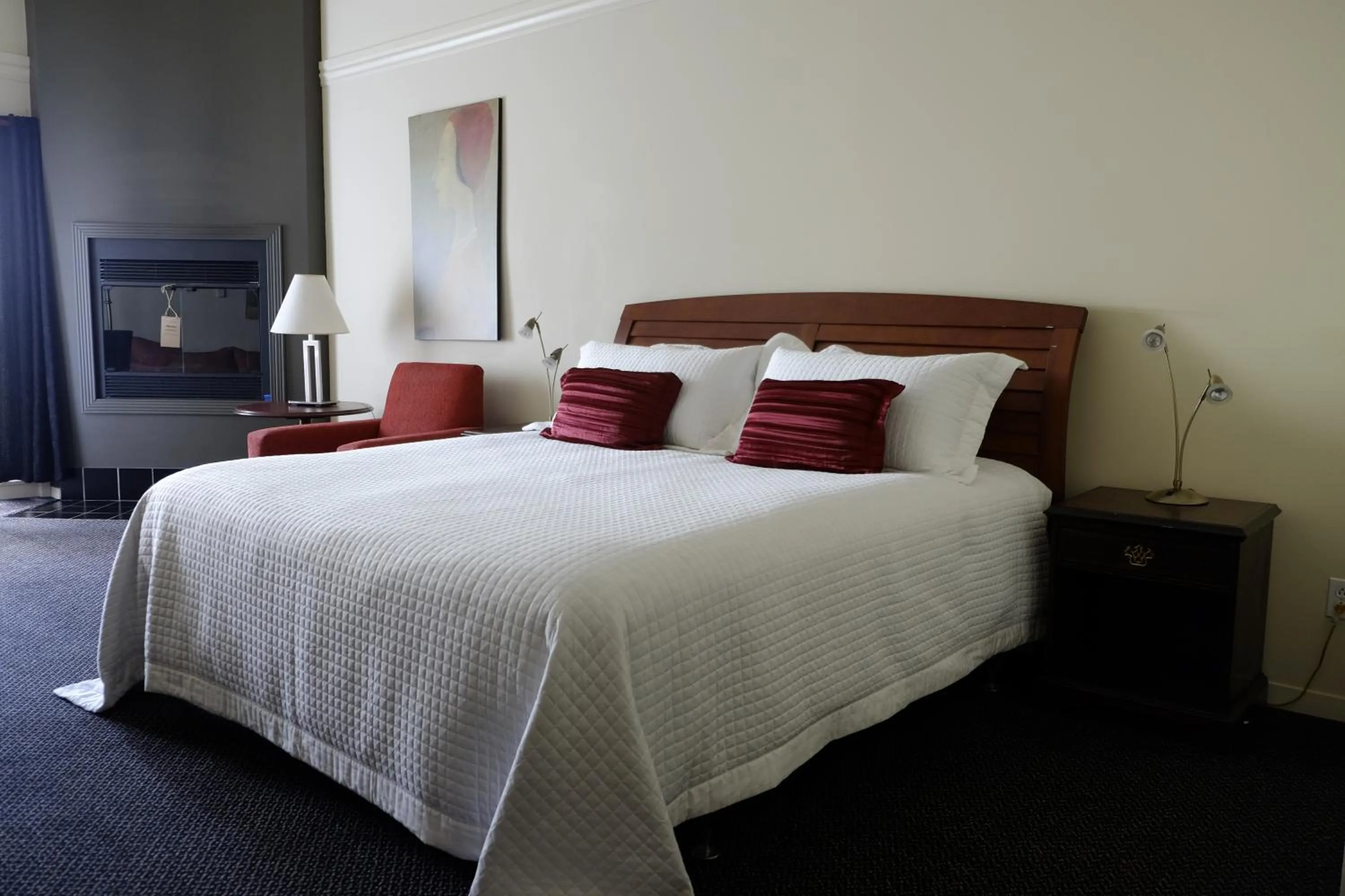 Bed in Auberge La Camarine