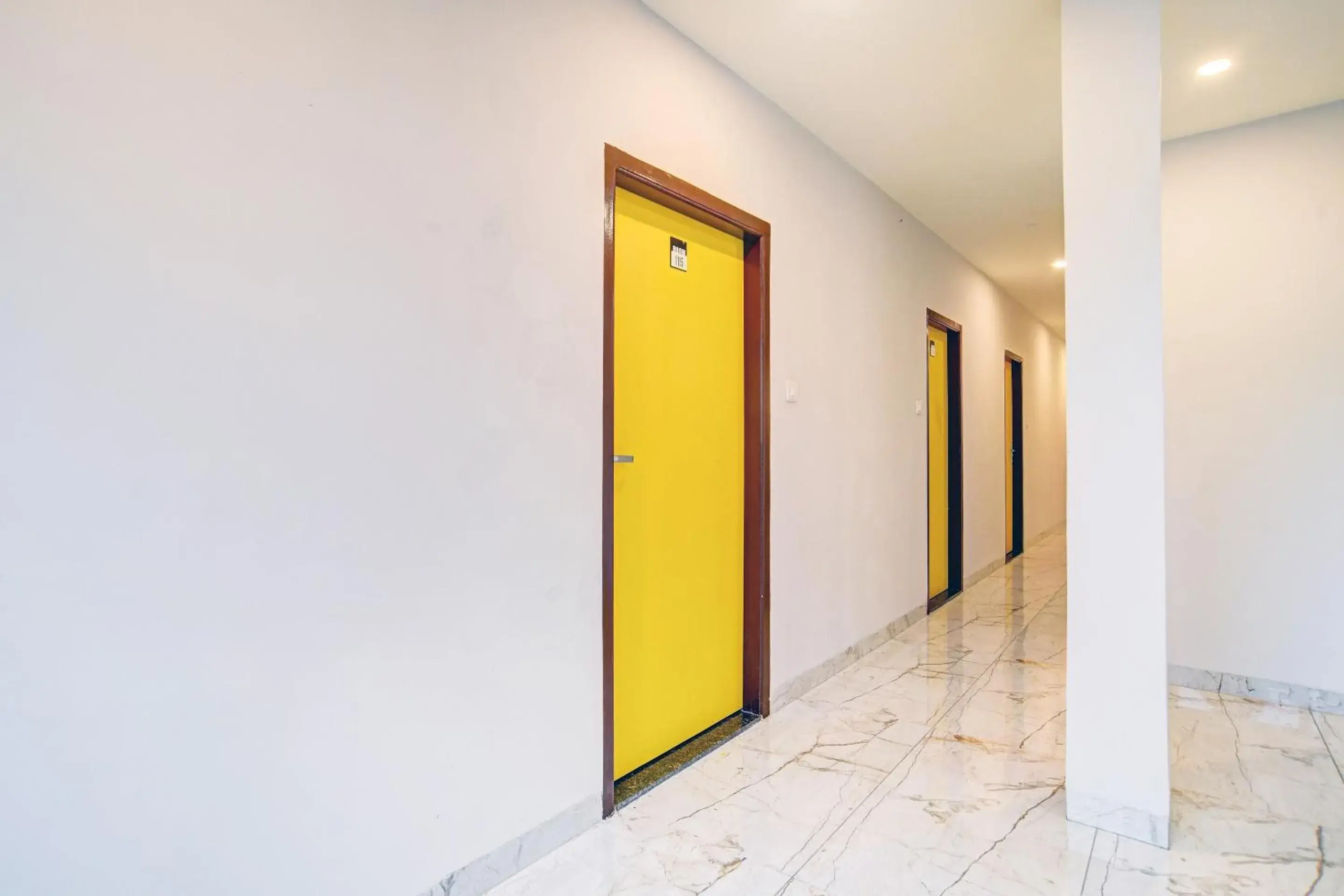 Lobby or reception in Super Townhouse Pine Tree Lobby or reception in Super Townhouse Pine Tree