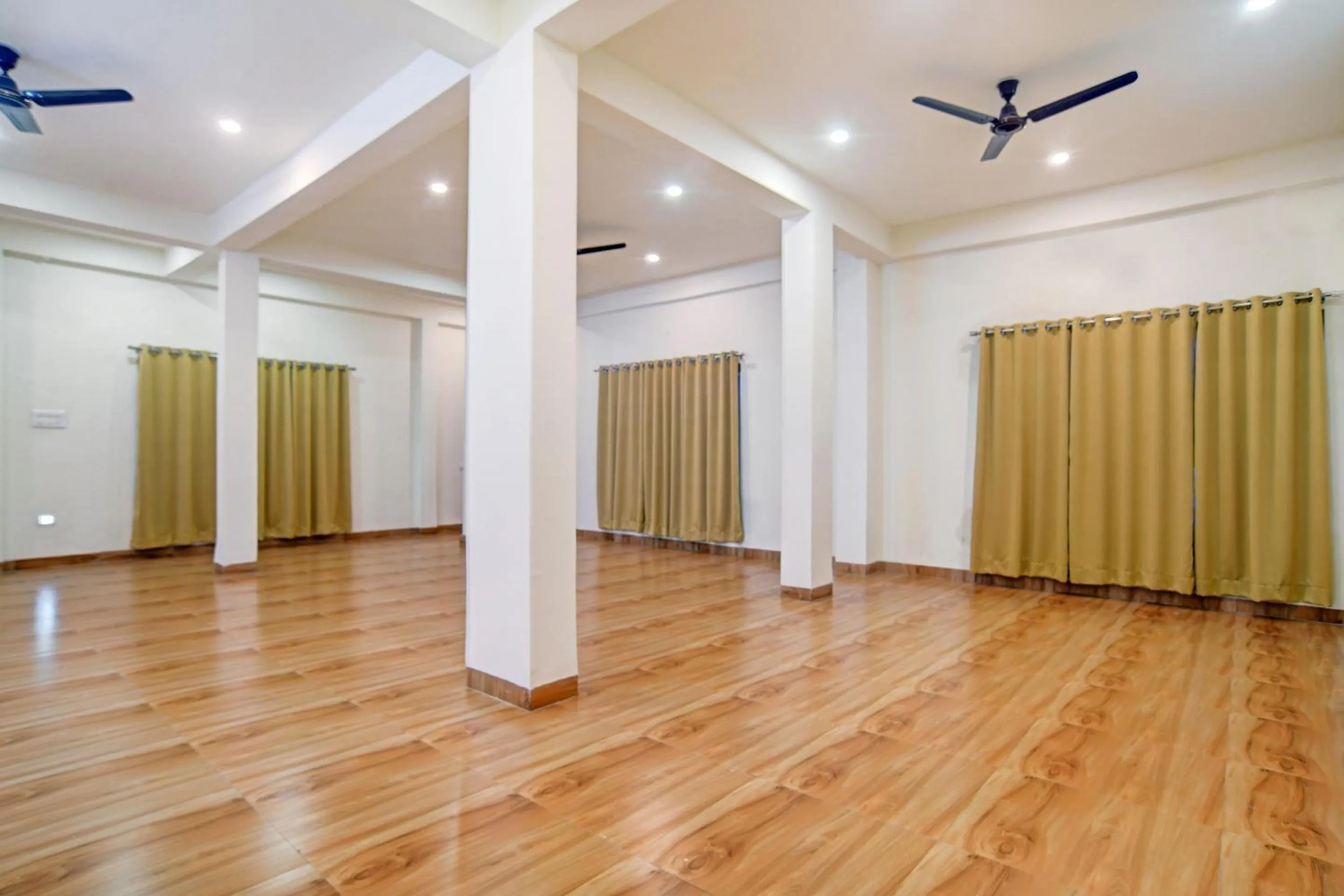 Other in Super Townhouse Pine Tree