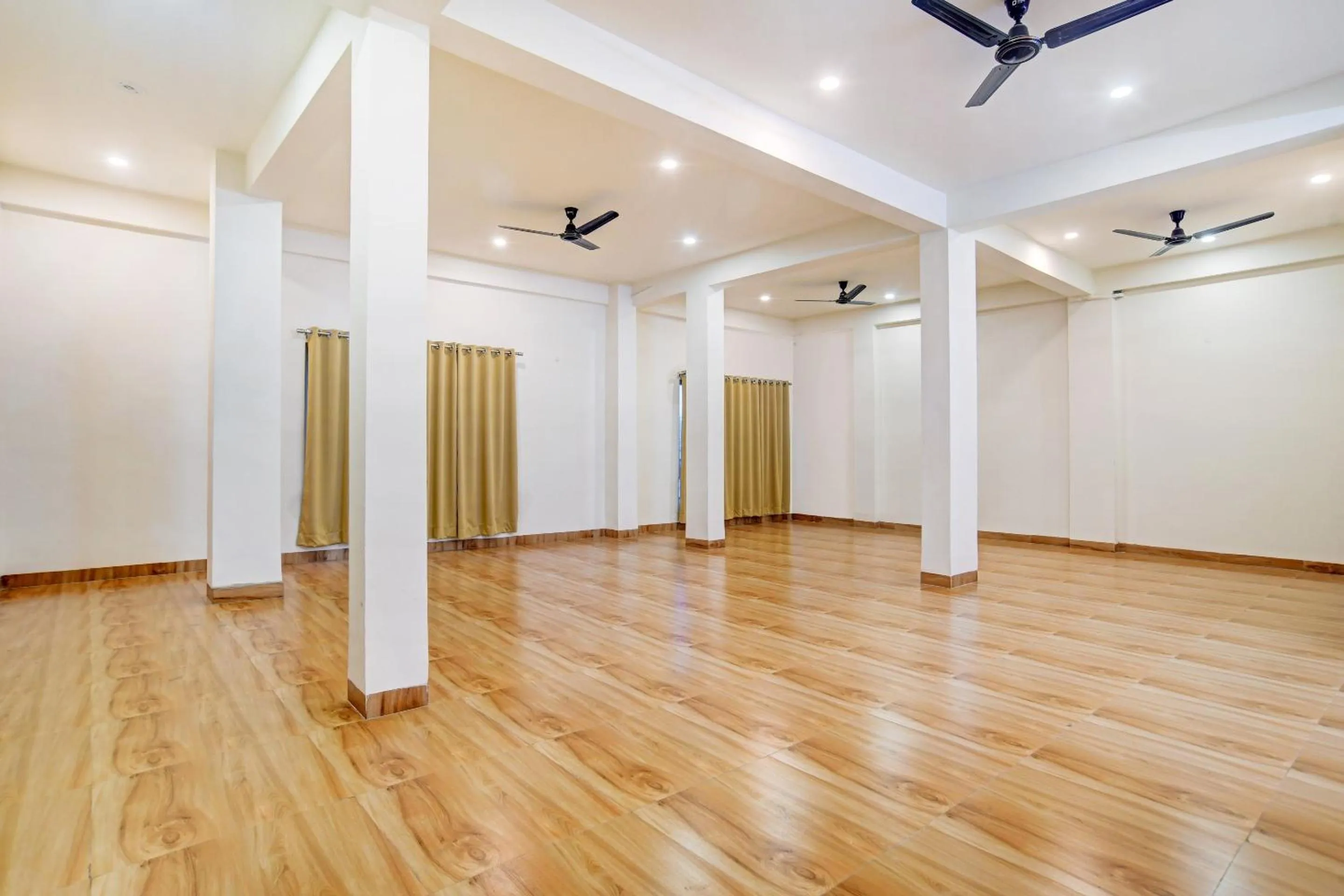 Other in Super Townhouse Pine Tree