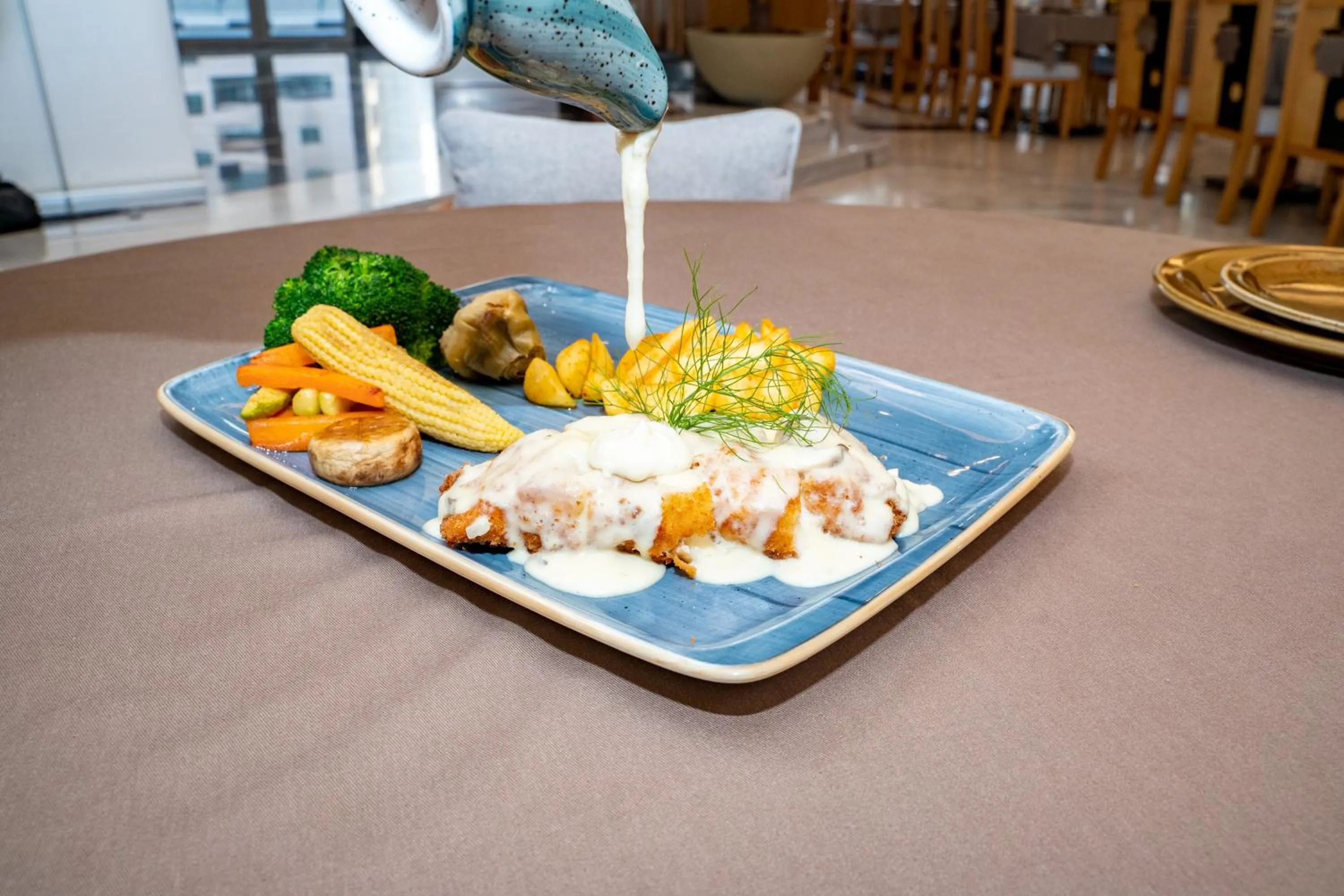 Food in Luxe Grand Hotel Apartments