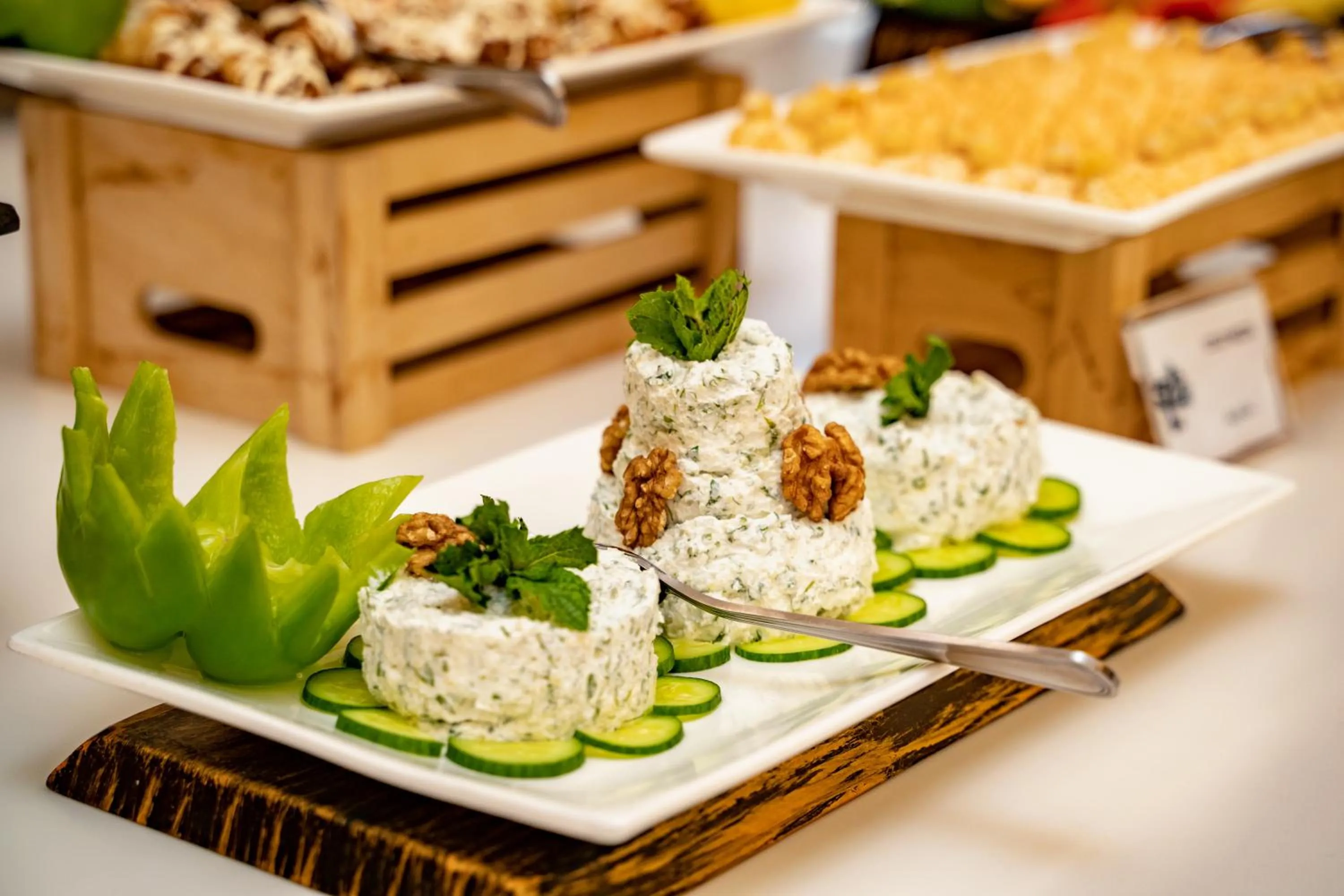 Restaurant/places to eat in Luxe Grand Hotel Apartments