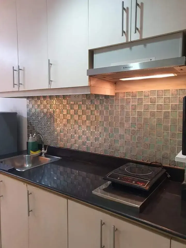 Vangie's Place at SEA RESIDENCES Vangie's Place at SEA RESIDENCES