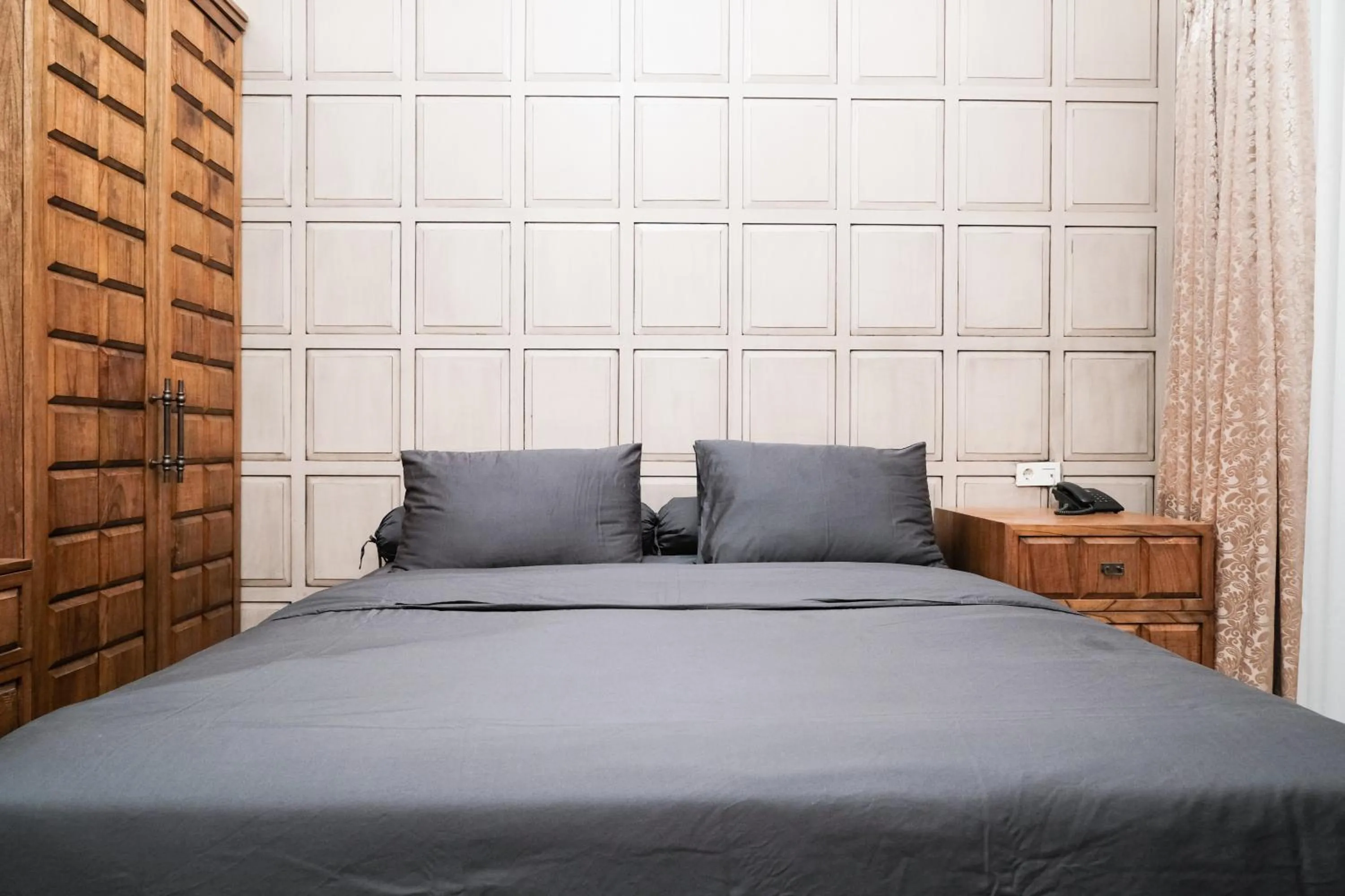 Bedroom, Bed in Nonies Huis Cibubur