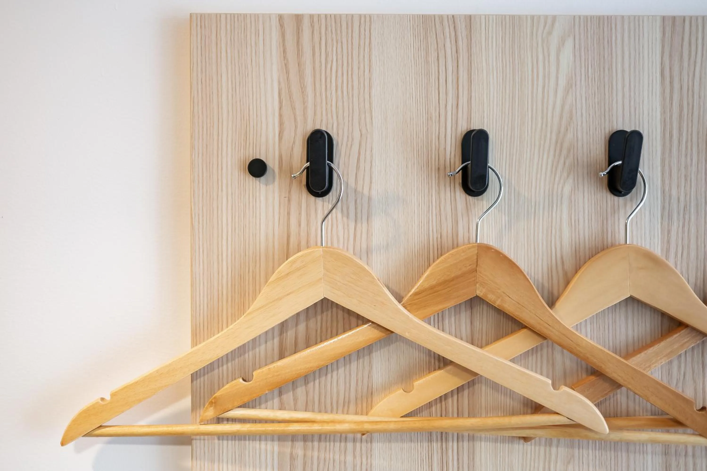 wardrobe in Dayin International Youth Hostel - East Nanjing Road & People's Square & The Bund Branch