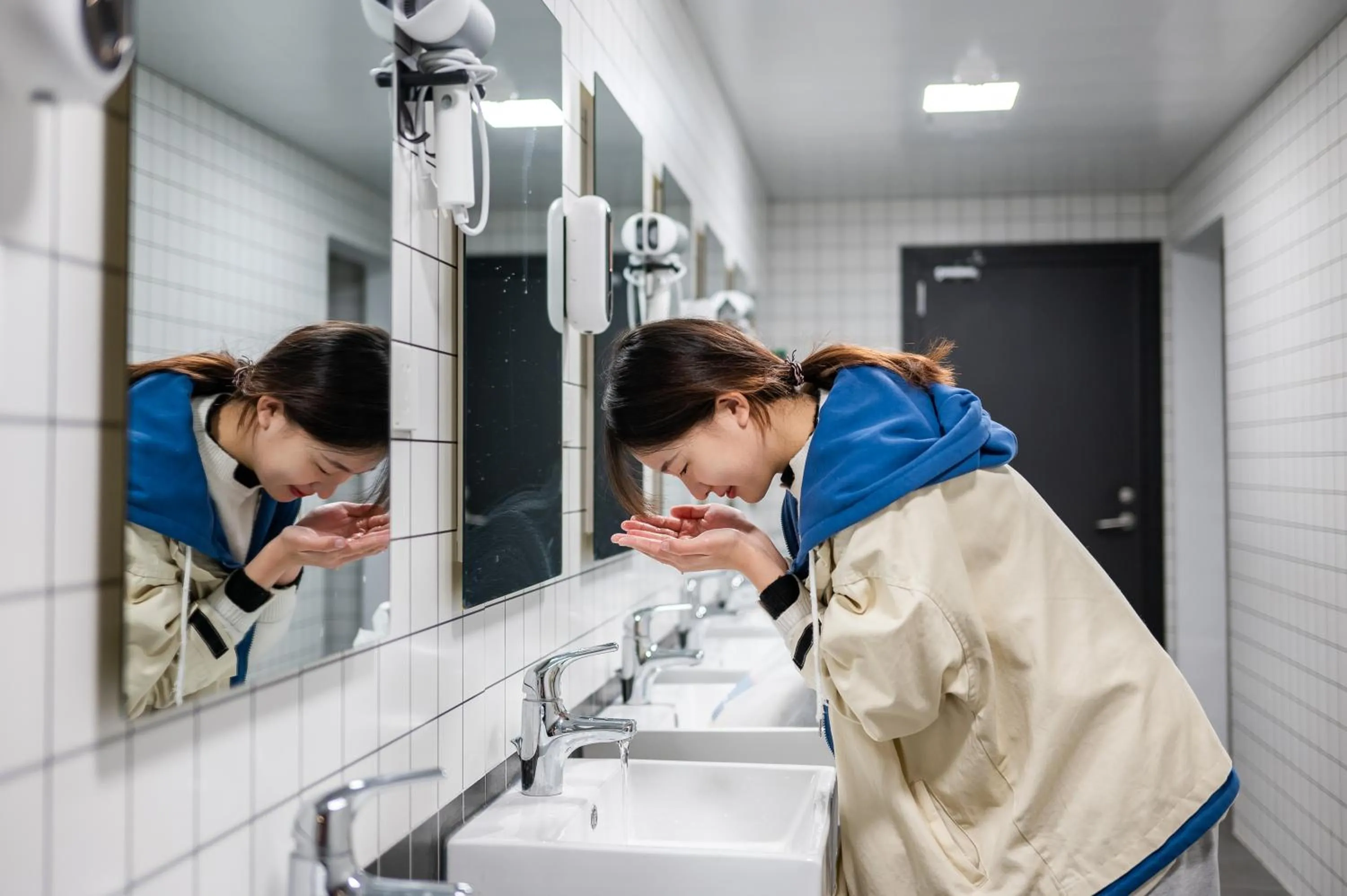Bathroom in Dayin International Youth Hostel - East Nanjing Road & People's Square & The Bund Branch