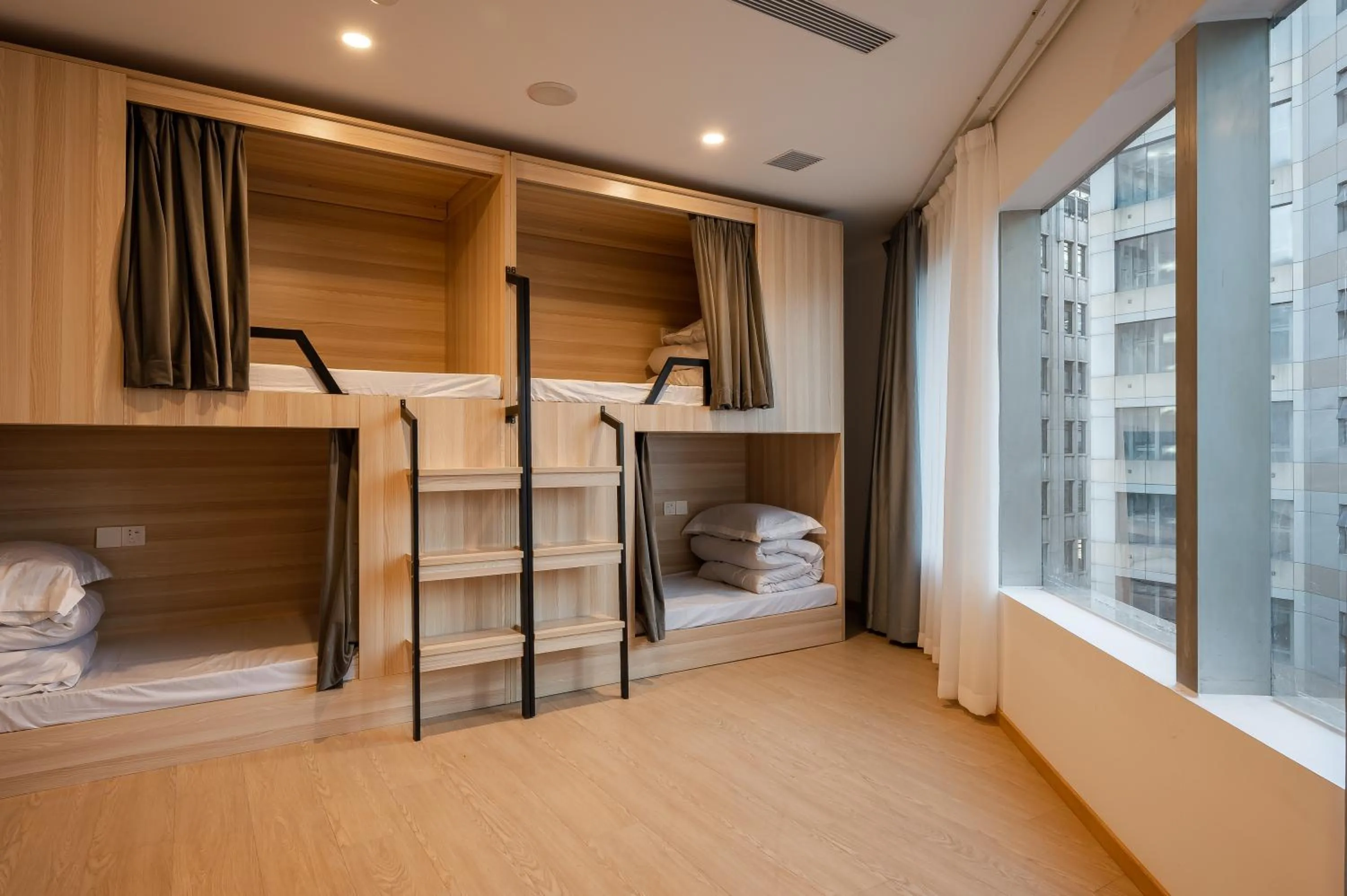 Photo of the whole room, Bed in Dayin International Youth Hostel - East Nanjing Road & People's Square & The Bund Branch