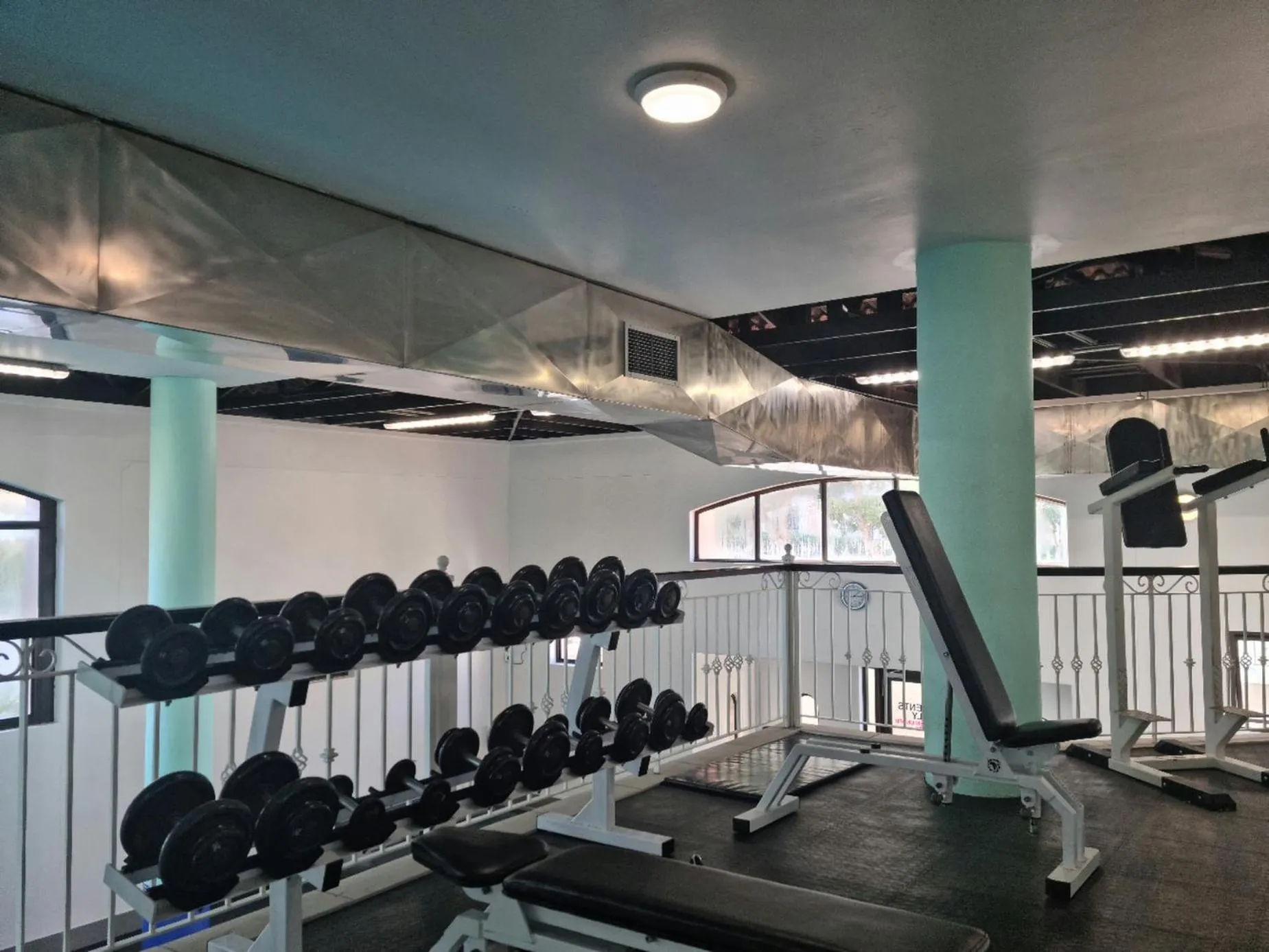 Fitness centre/facilities in Island Club by Smart City Stays