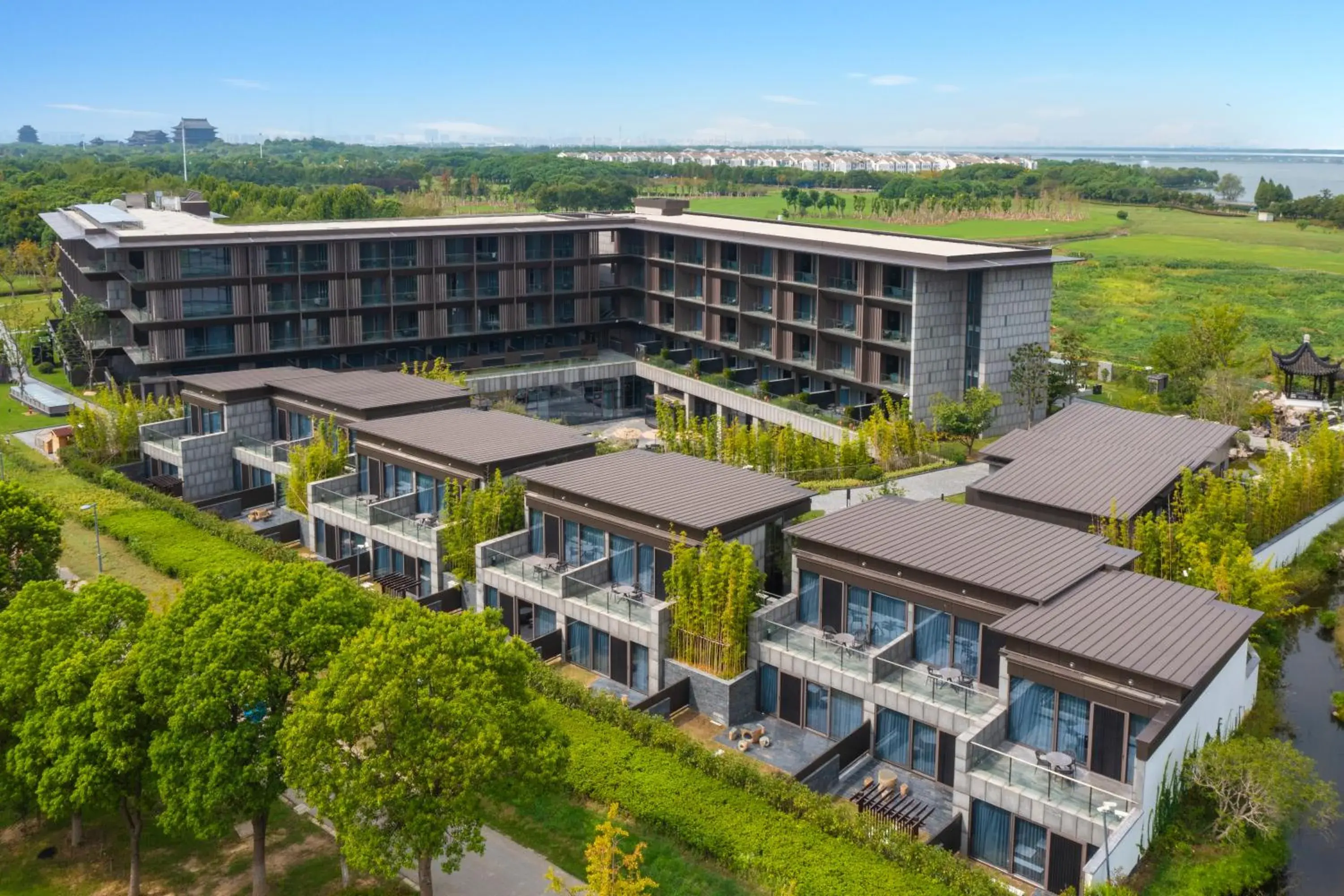 Property building in Hotel Indigo Suzhou Yangcheng Lake by IHG Property building in Hotel Indigo Suzhou Yangcheng Lake by IHG