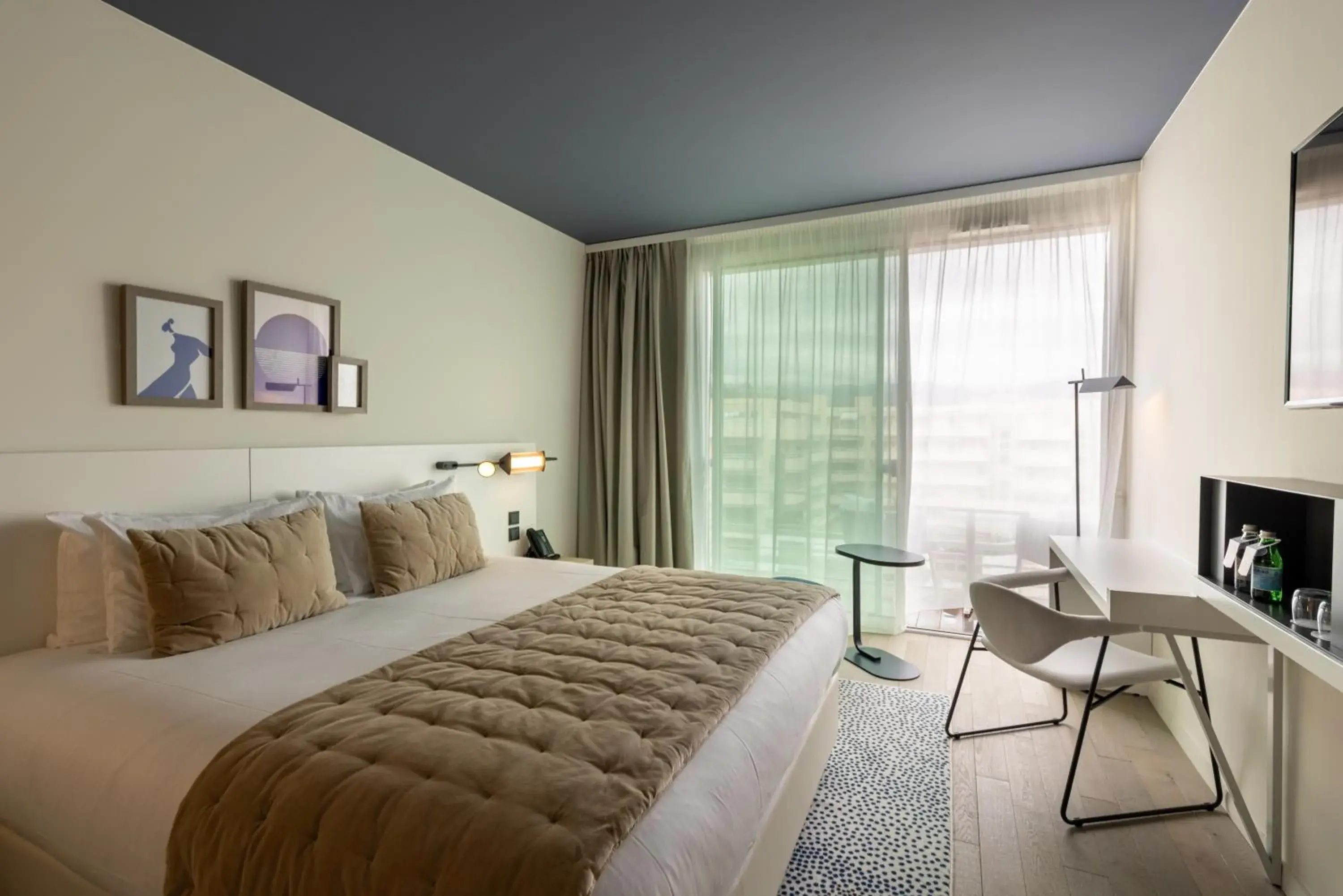 Bed in Hotel Indigo Cagnes-sur-Mer by IHG Bed in Hotel Indigo Cagnes-sur-Mer by IHG