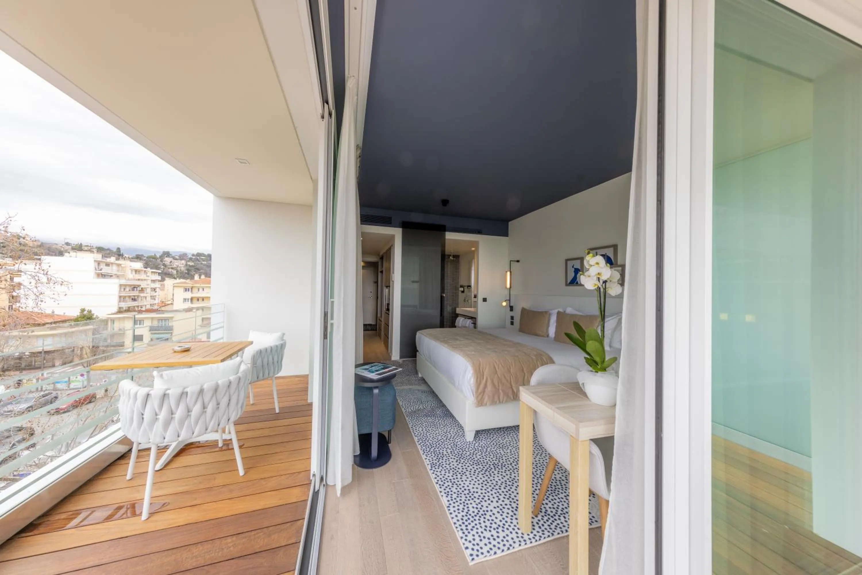 Patio in Hotel Indigo Cagnes-sur-Mer by IHG