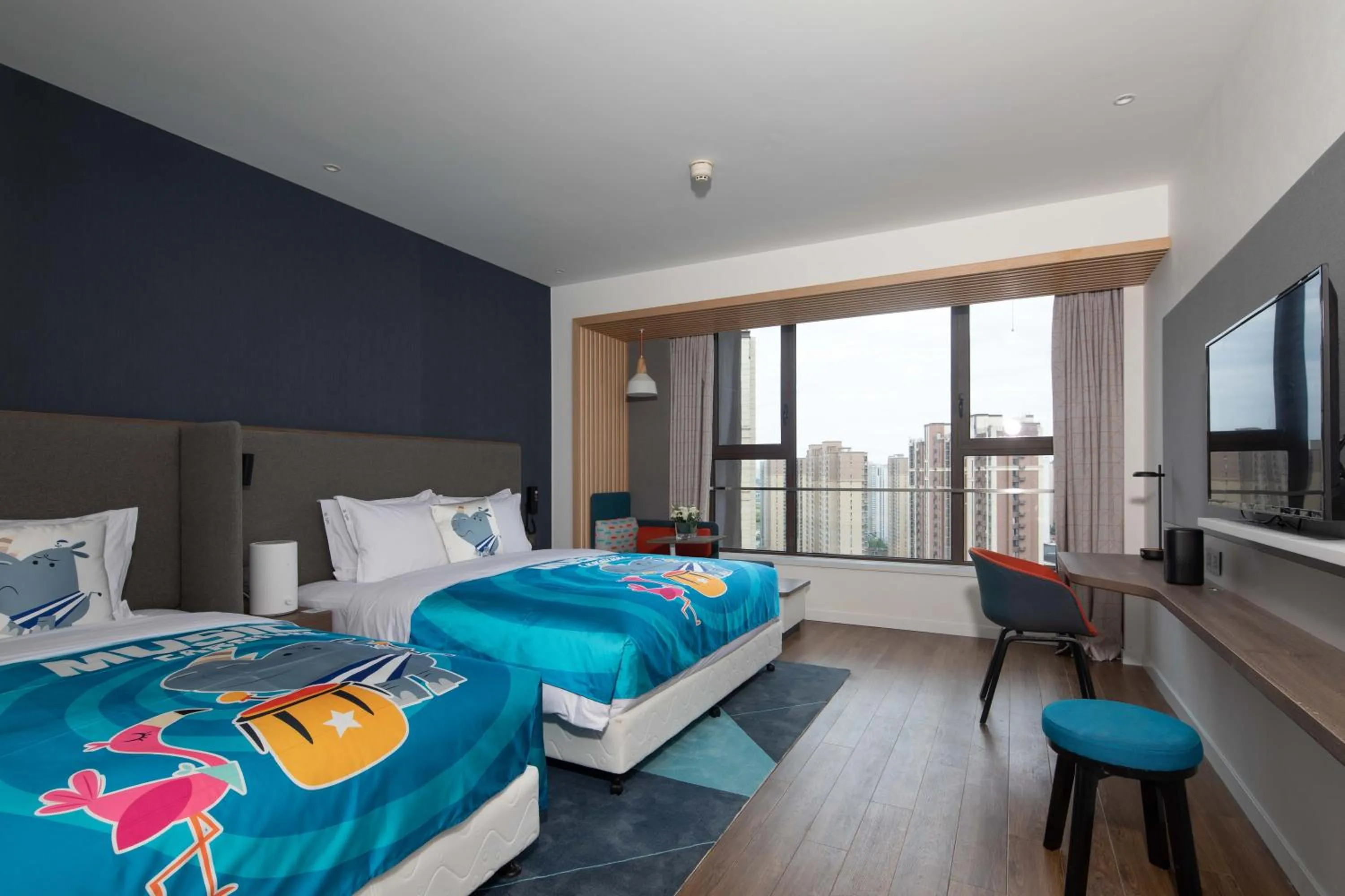 Photo of the whole room, Bed in Holiday Inn Express Xi'an High Tech South by IHG