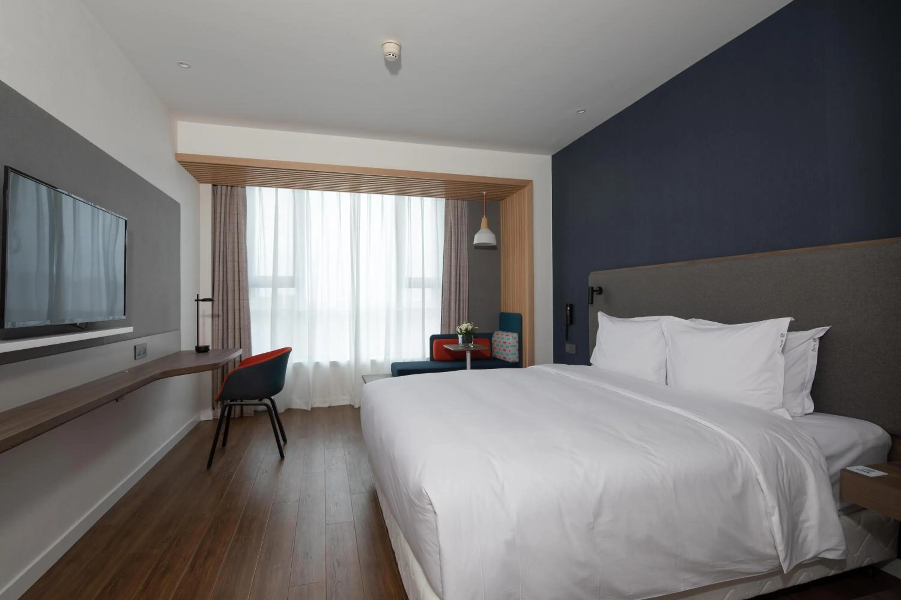 Bed in Holiday Inn Express Xi'an High Tech South by IHG