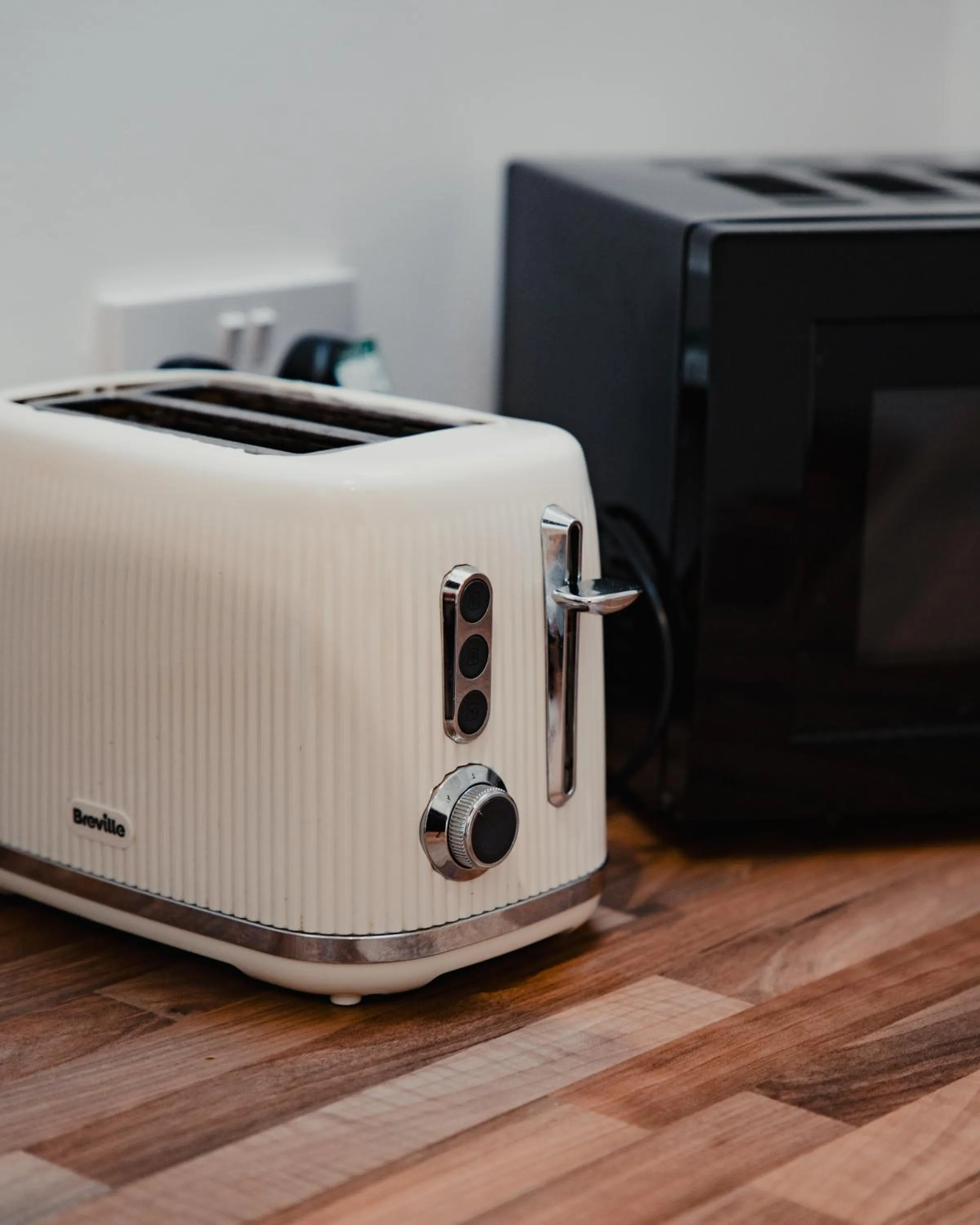 toaster in Royal Chambers Serviced Apartments
