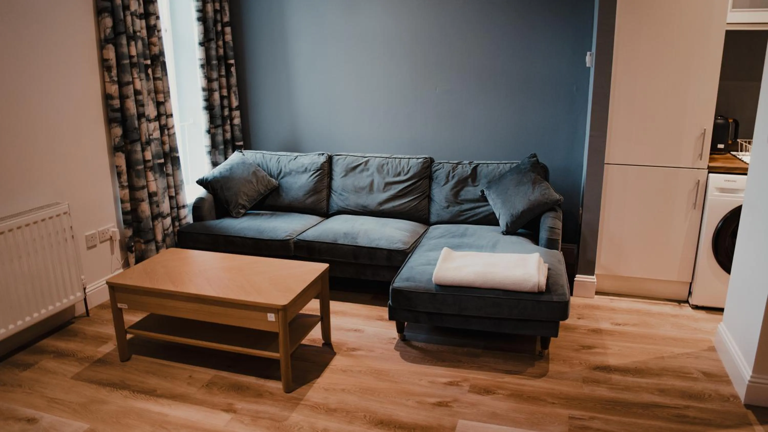 TV and multimedia in Royal Chambers Serviced Apartments
