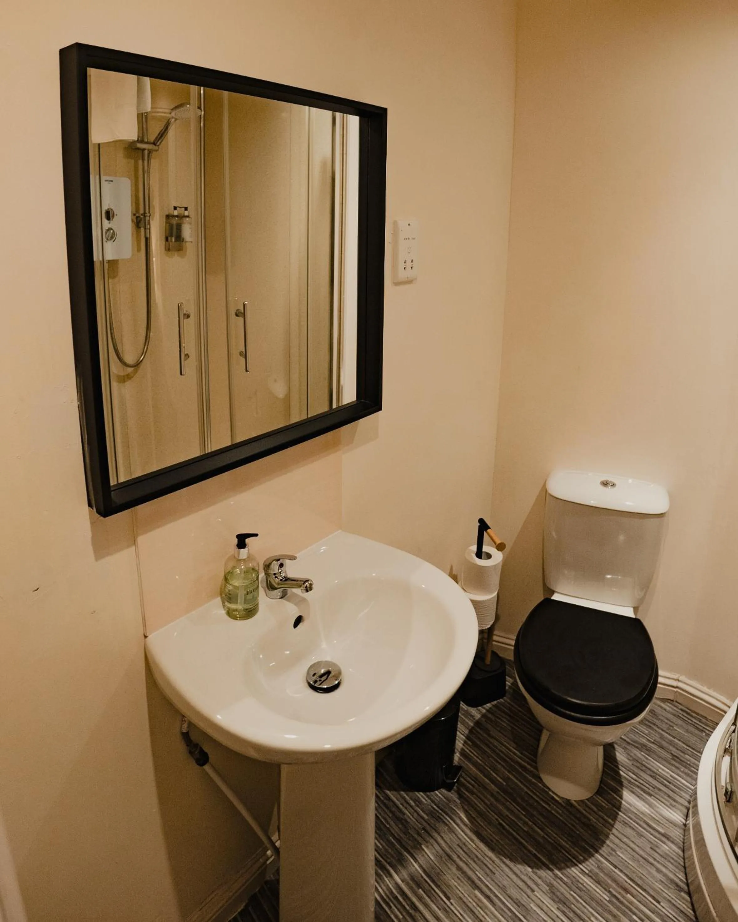 Shower in Royal Chambers Serviced Apartments