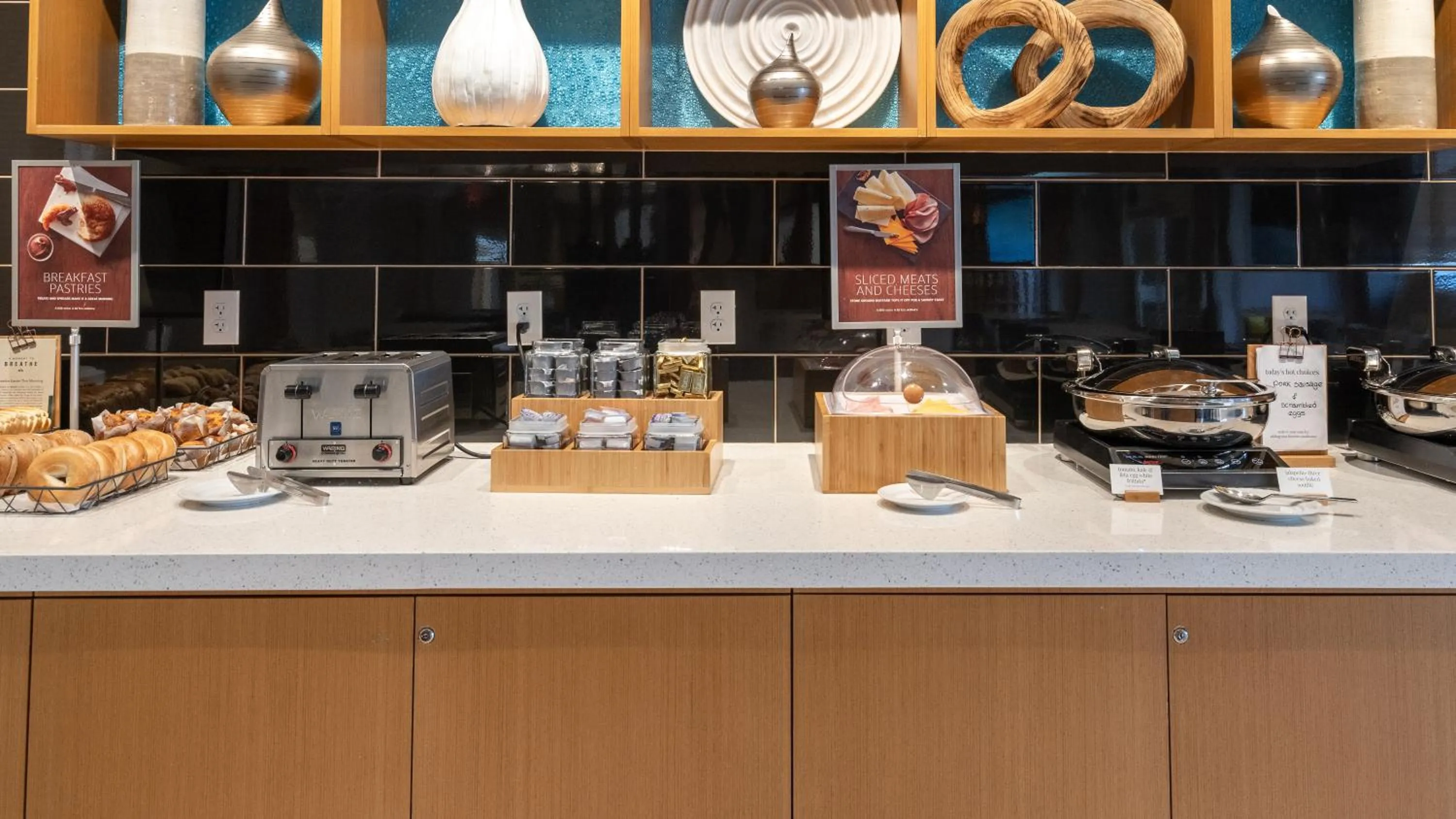 Buffet breakfast in SpringHill Suites by Marriott Woodbridge