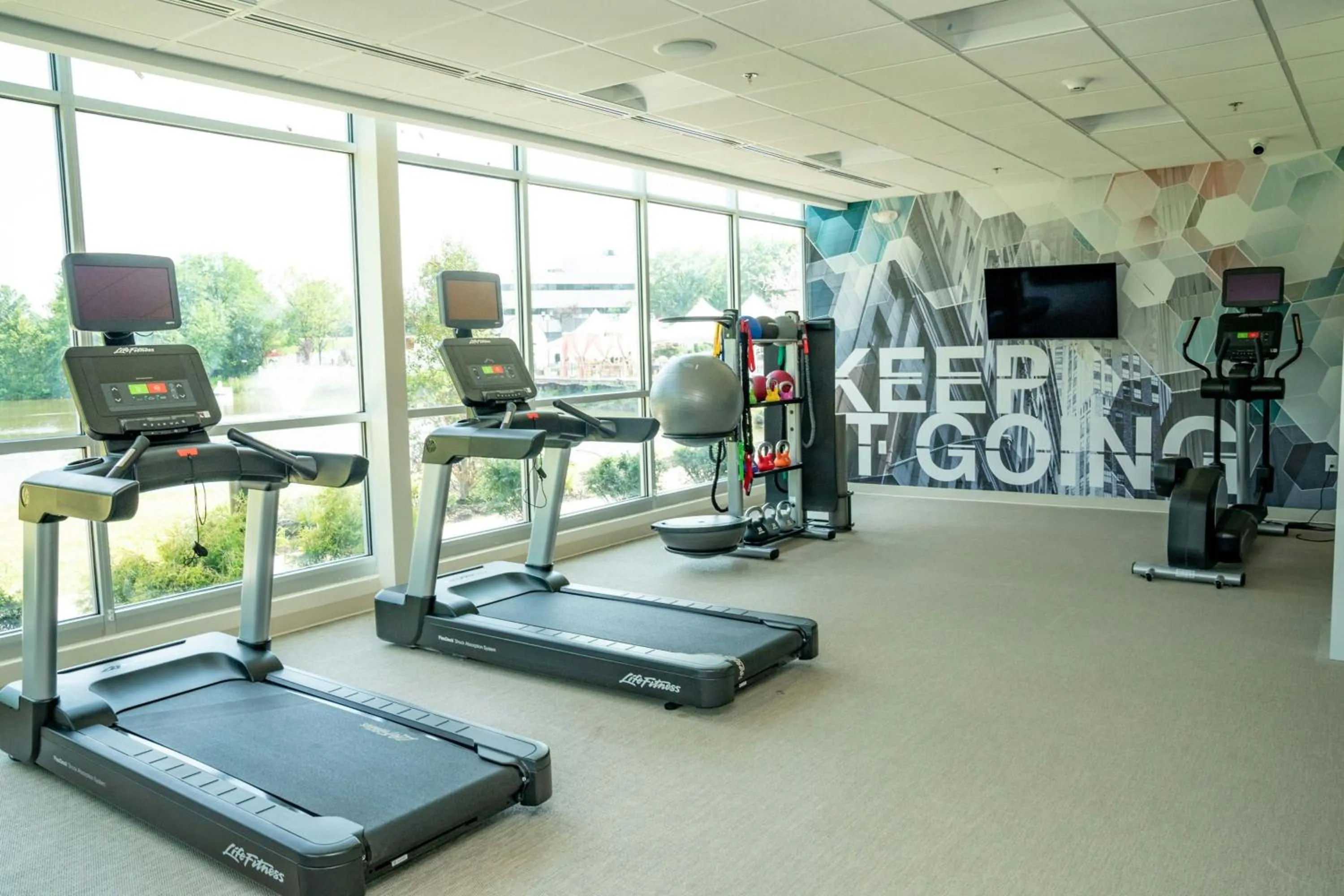 Fitness centre/facilities in SpringHill Suites by Marriott Woodbridge