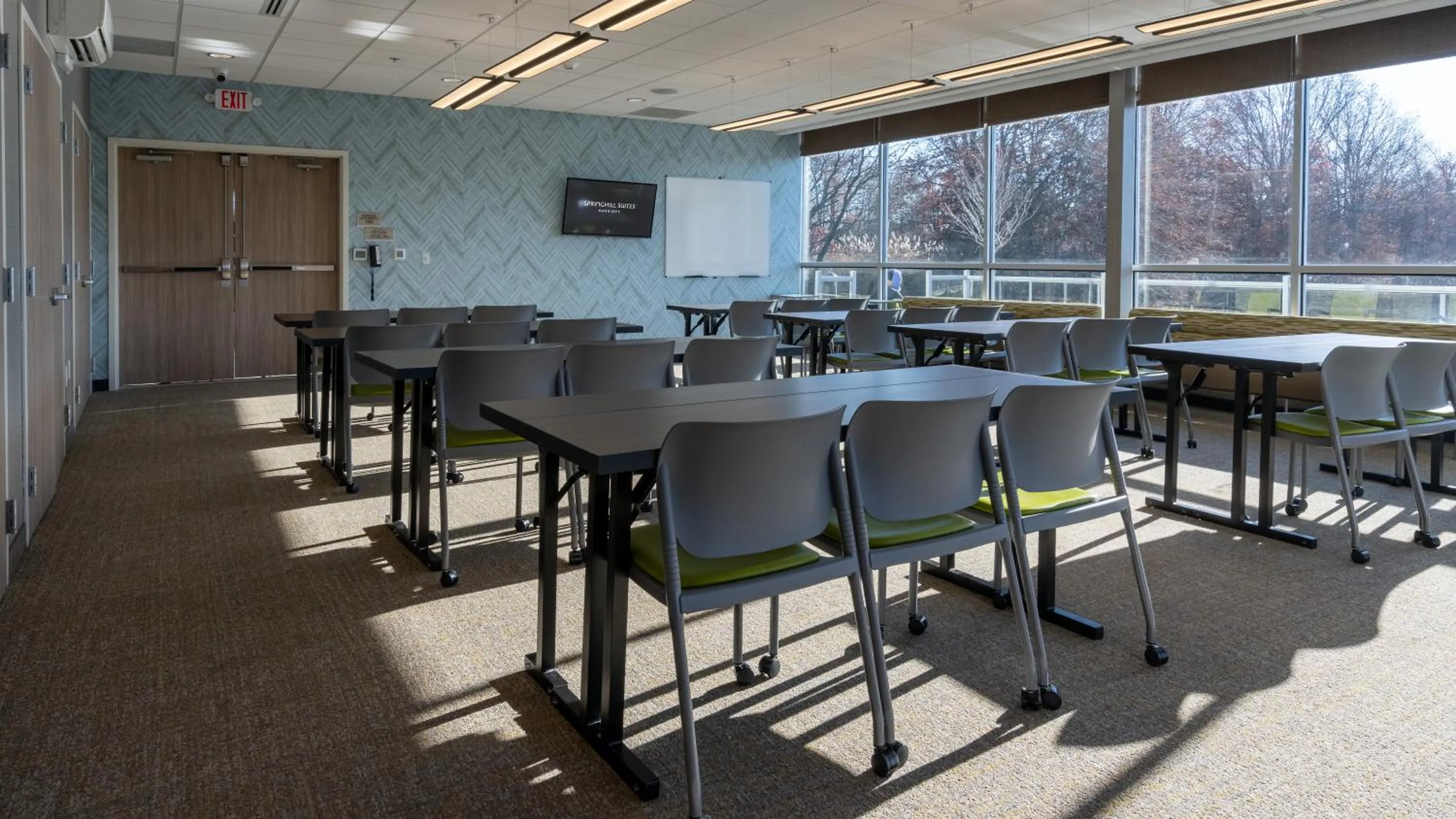 Meeting/conference room in SpringHill Suites by Marriott Woodbridge