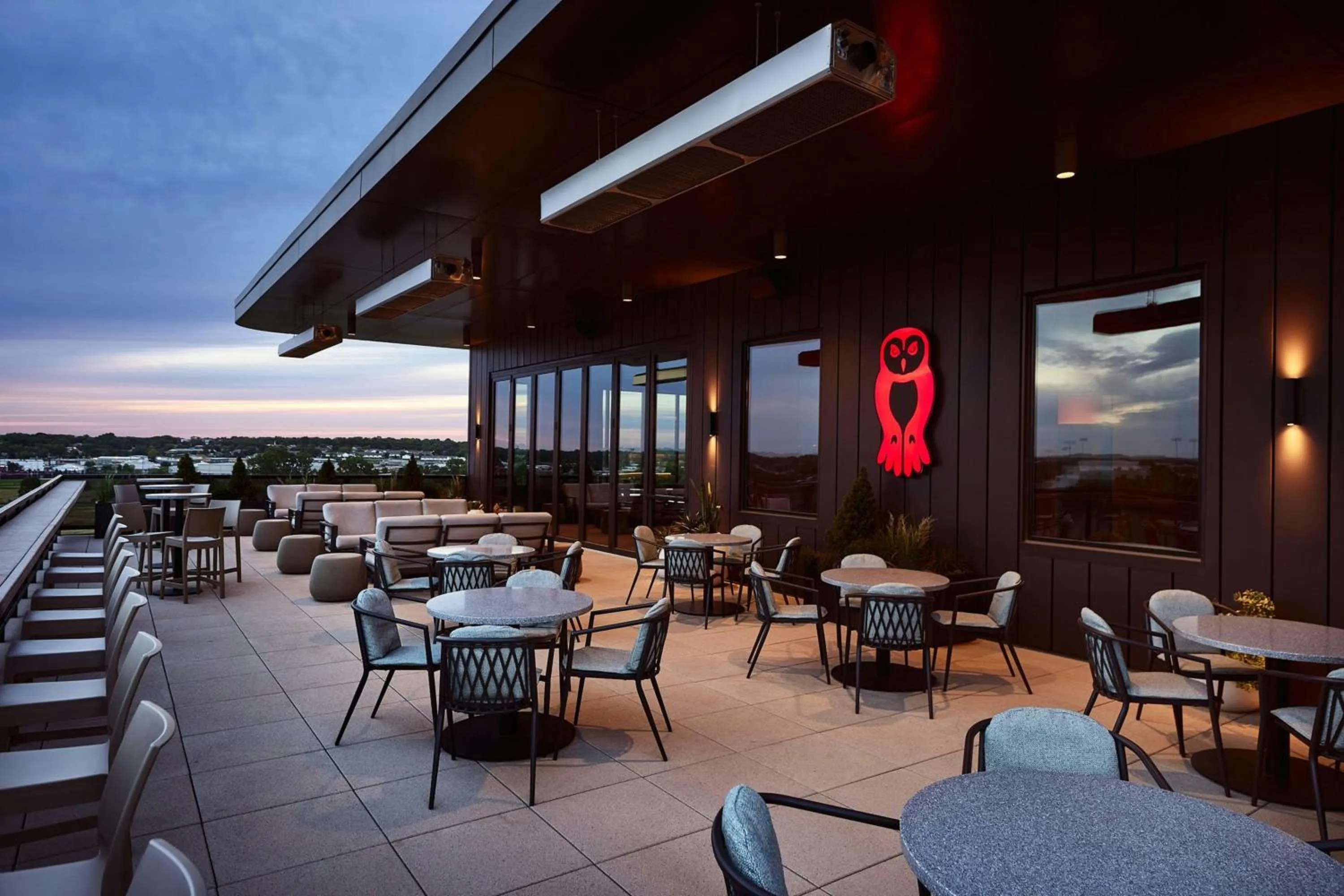 Lounge or bar in The Scarlet, Lincoln, a Tribute Portfolio Hotel