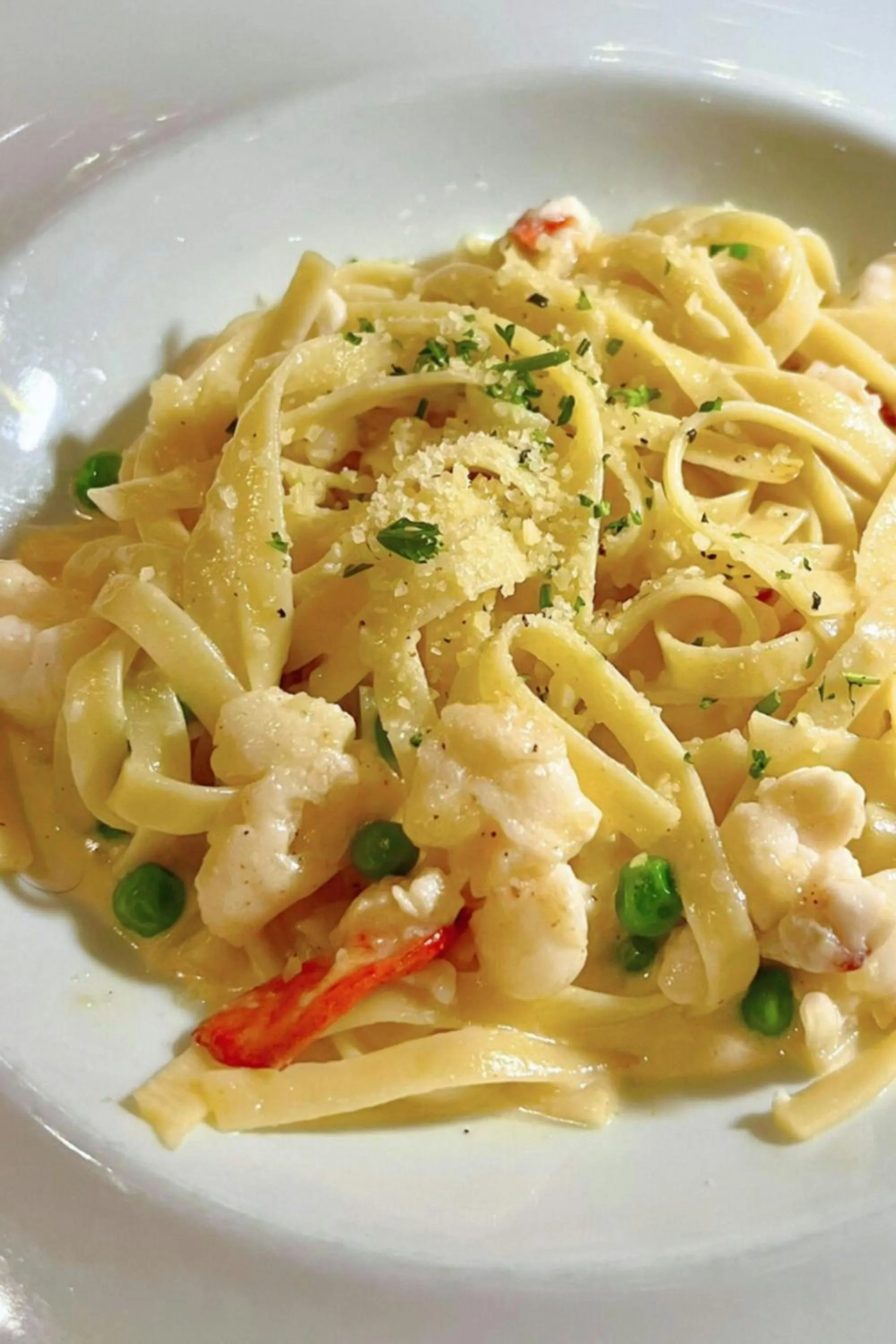 Lounge or bar in The Scarlet, Lincoln, a Tribute Portfolio Hotel