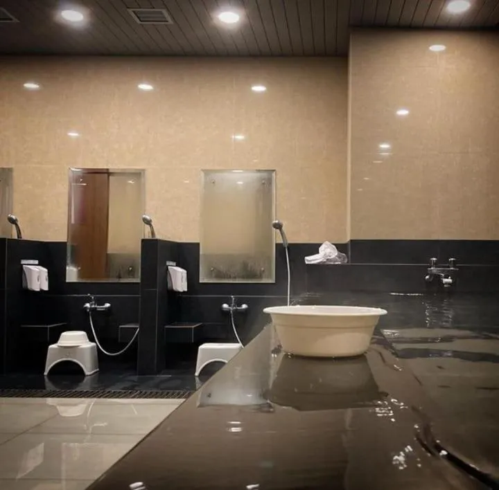 Hot Spring Bath in Kawana Golf Residence