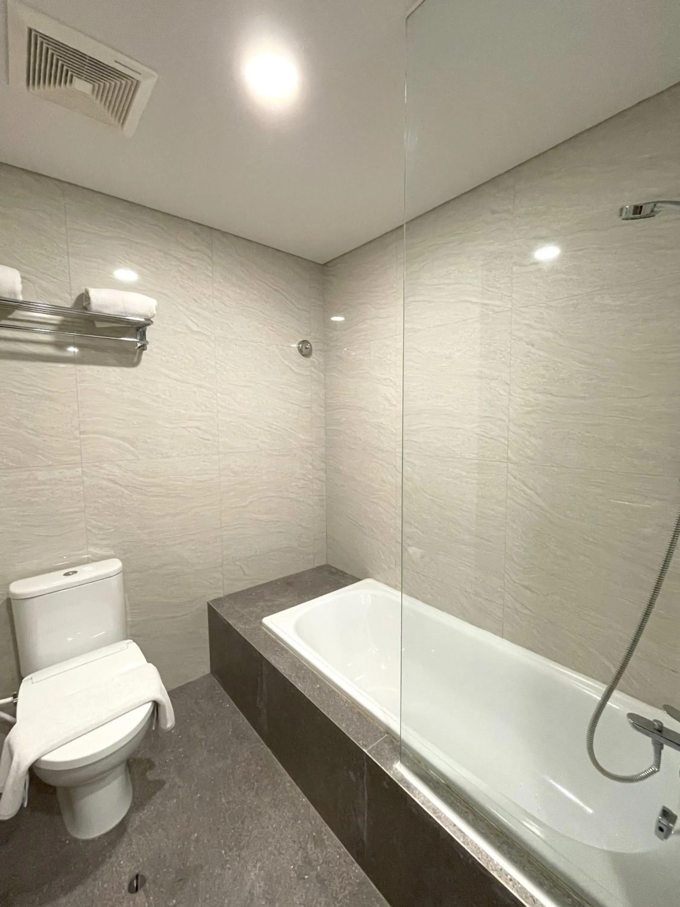 Shower in Kawana Golf Residence