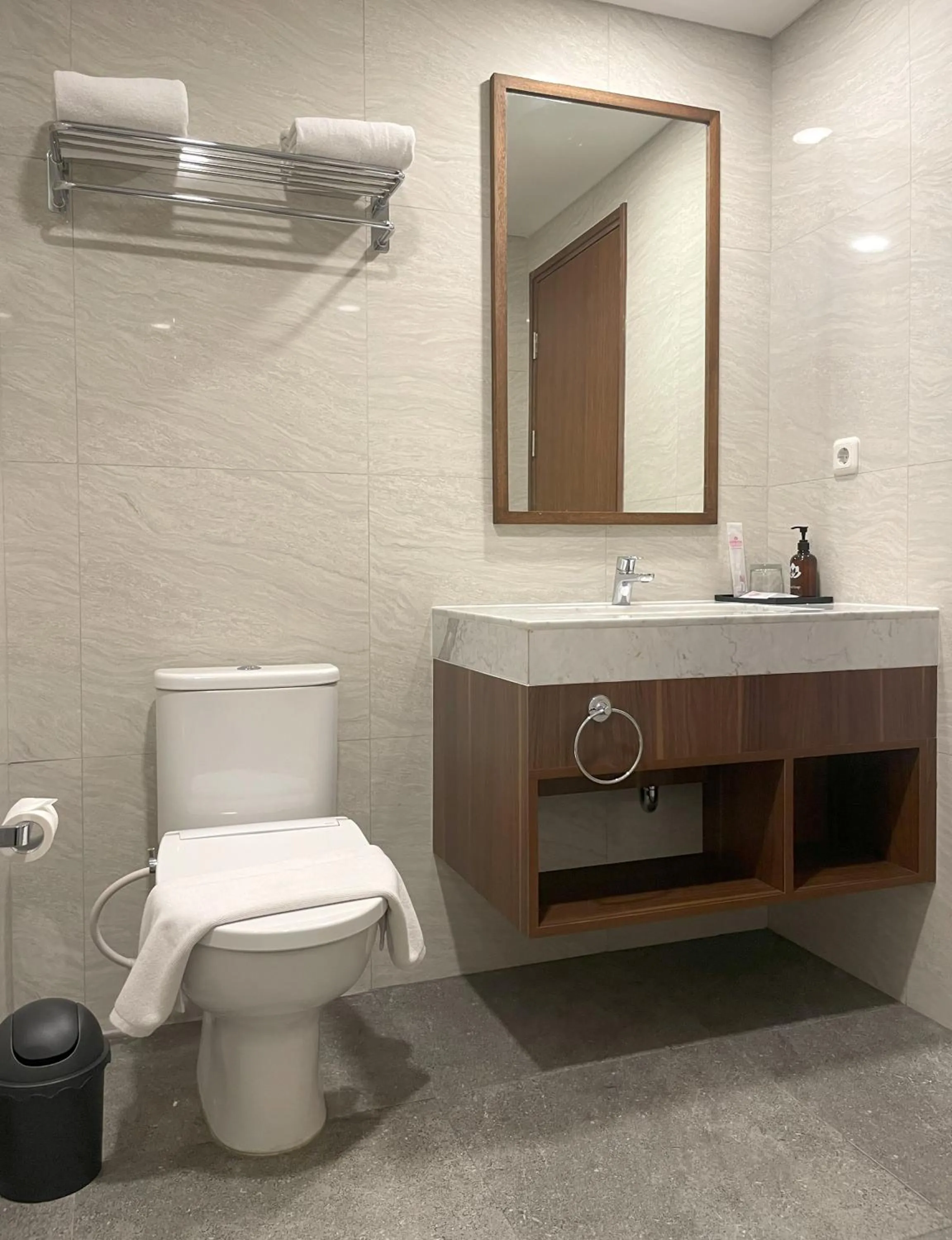 Toilet in Kawana Golf Residence