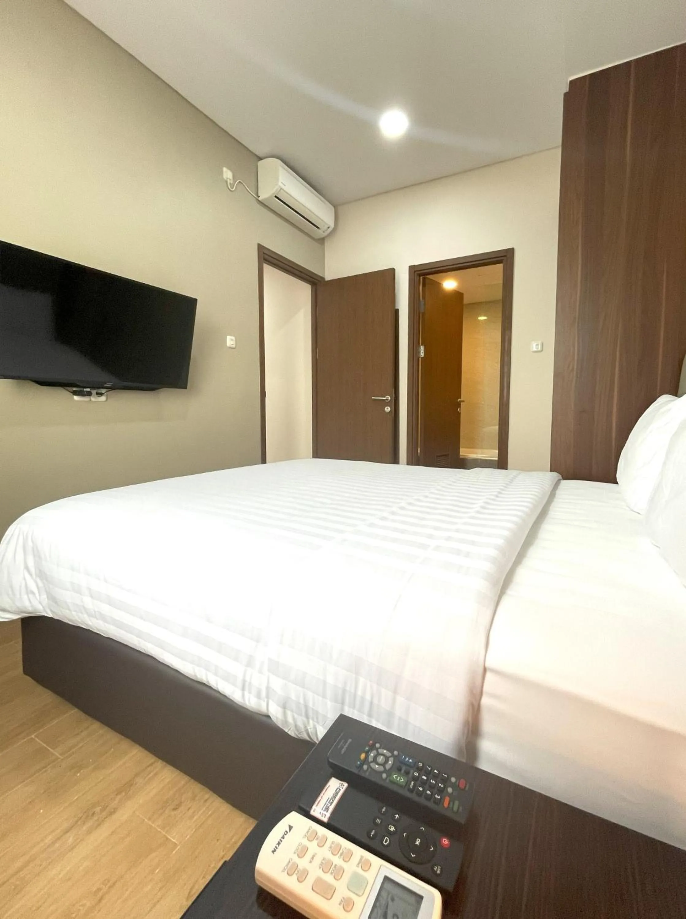Bed in Kawana Golf Residence