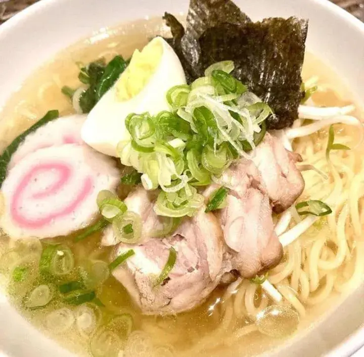 Restaurant/places to eat in Kawana Golf Residence Restaurant/places to eat in Kawana Golf Residence