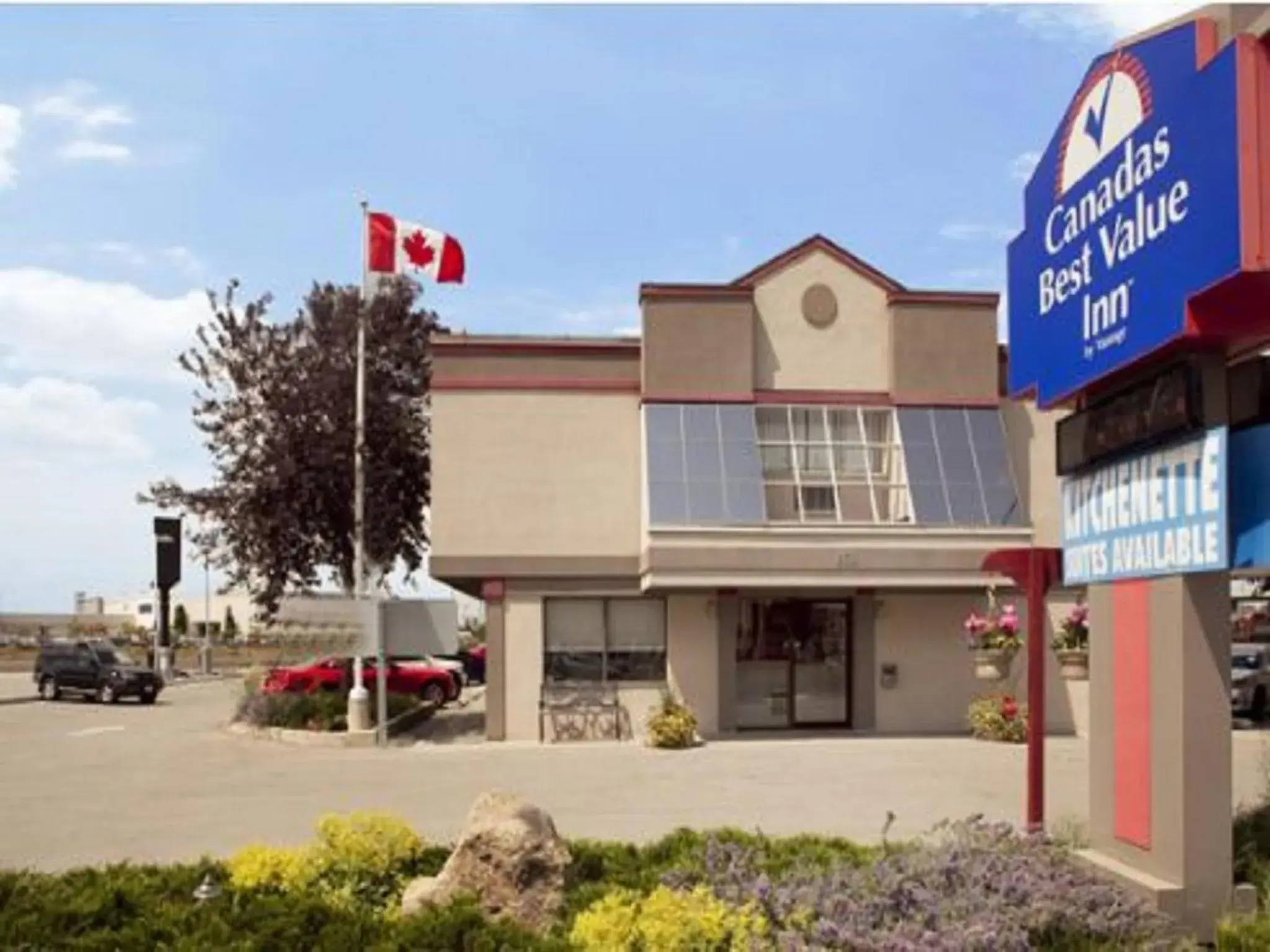 Facade/entrance in Canadas Best Value Inn Toronto Facade/entrance in Canadas Best Value Inn Toronto