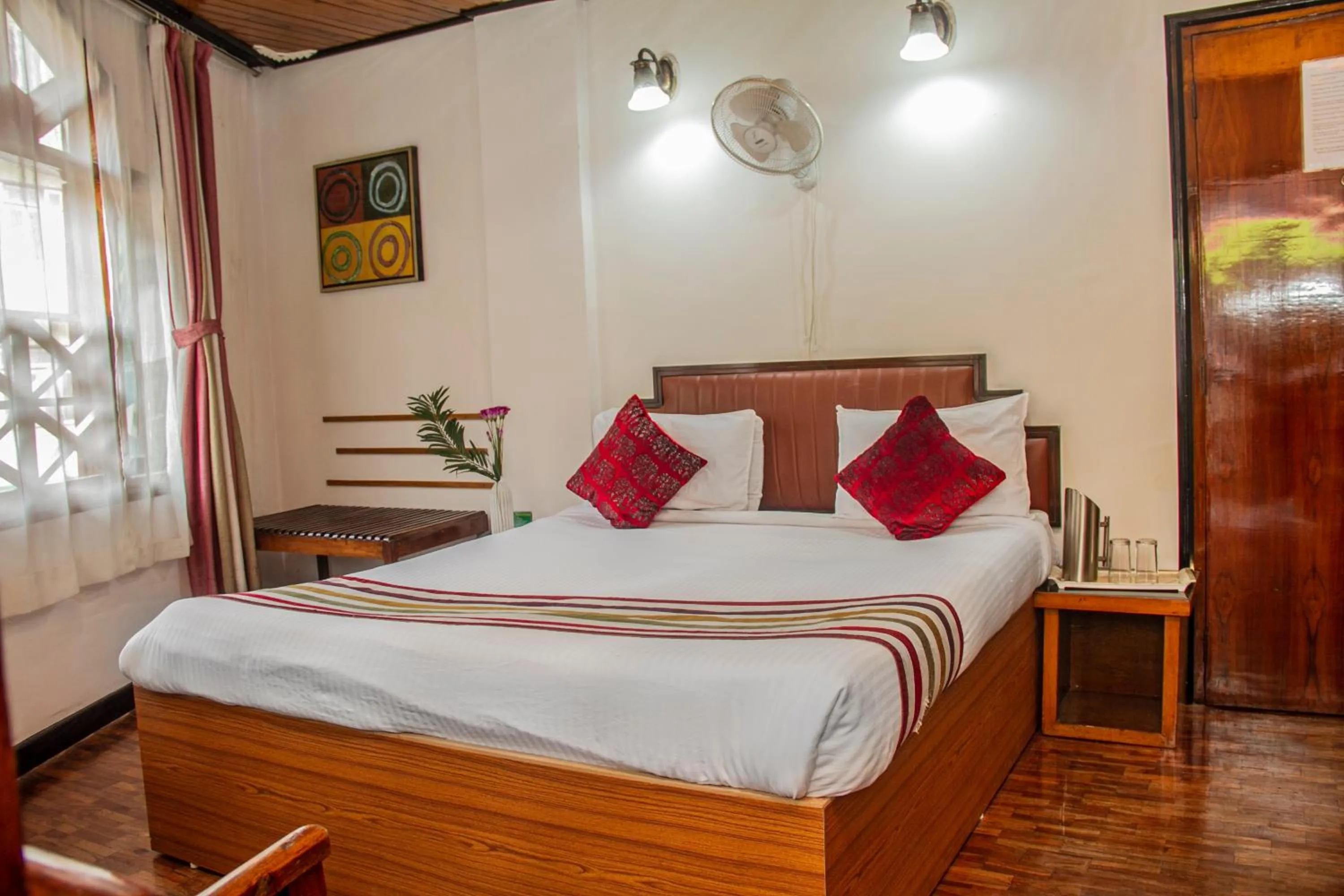 Bed in Central Hill Resort The Mall Road