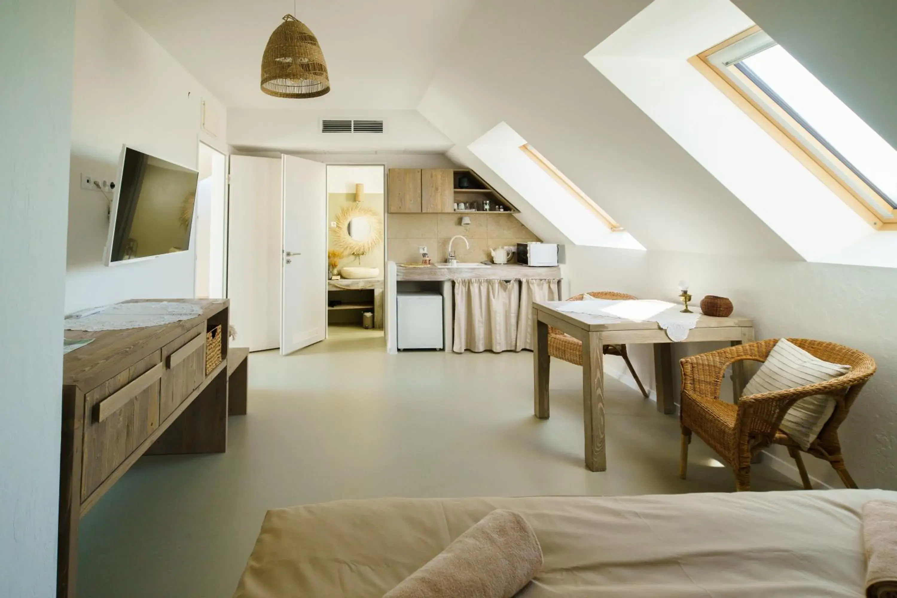 Seven-Bedroom House in Kaska Ház Seven-Bedroom House in Kaska Ház