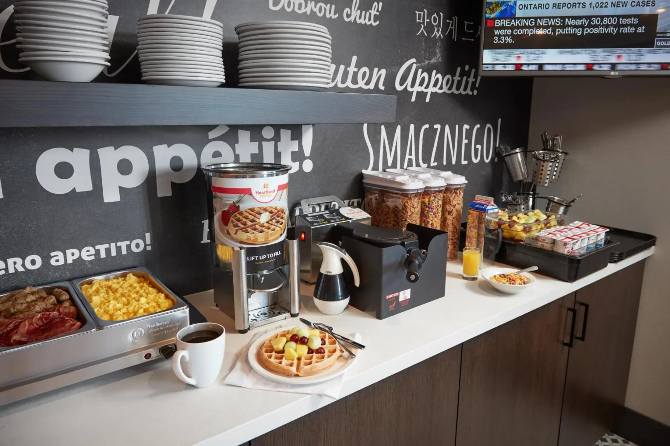 Buffet breakfast in Stay Inn Hotel Toronto Buffet breakfast in Stay Inn Hotel Toronto