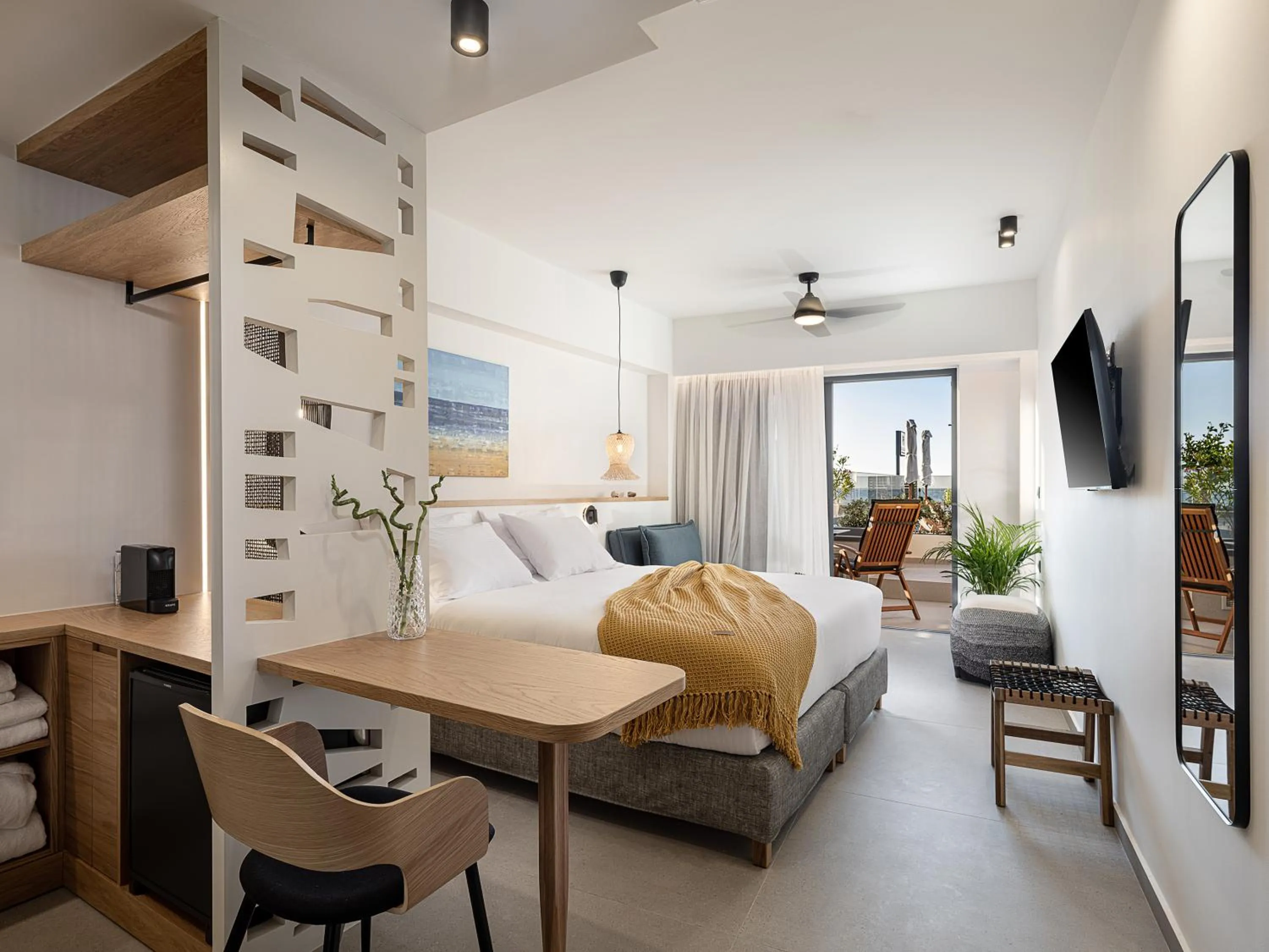 Bedroom, Bed in Calla Luxury Seafront Suites