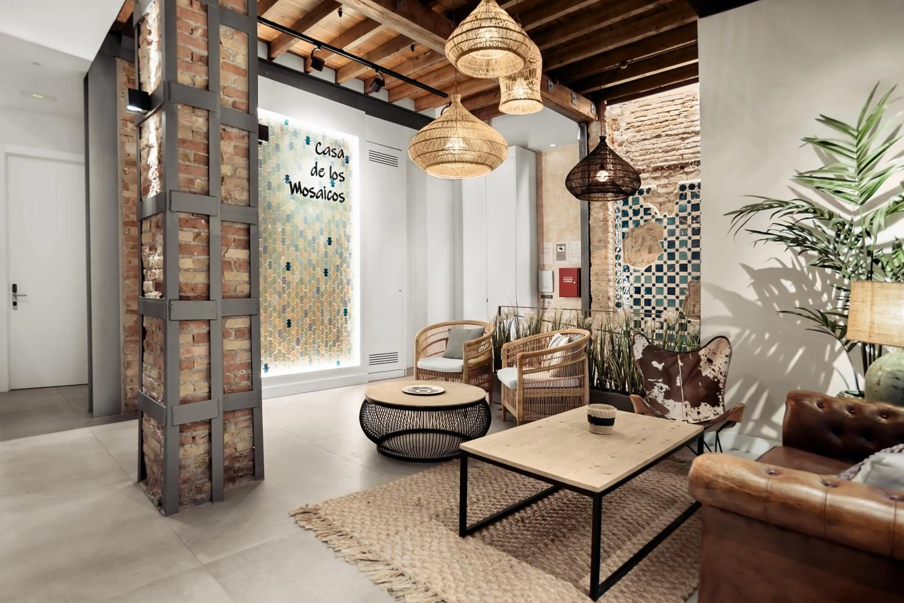 Lobby or reception in Hotel La Casa de Los Mosaicos by Maxi Hoteles