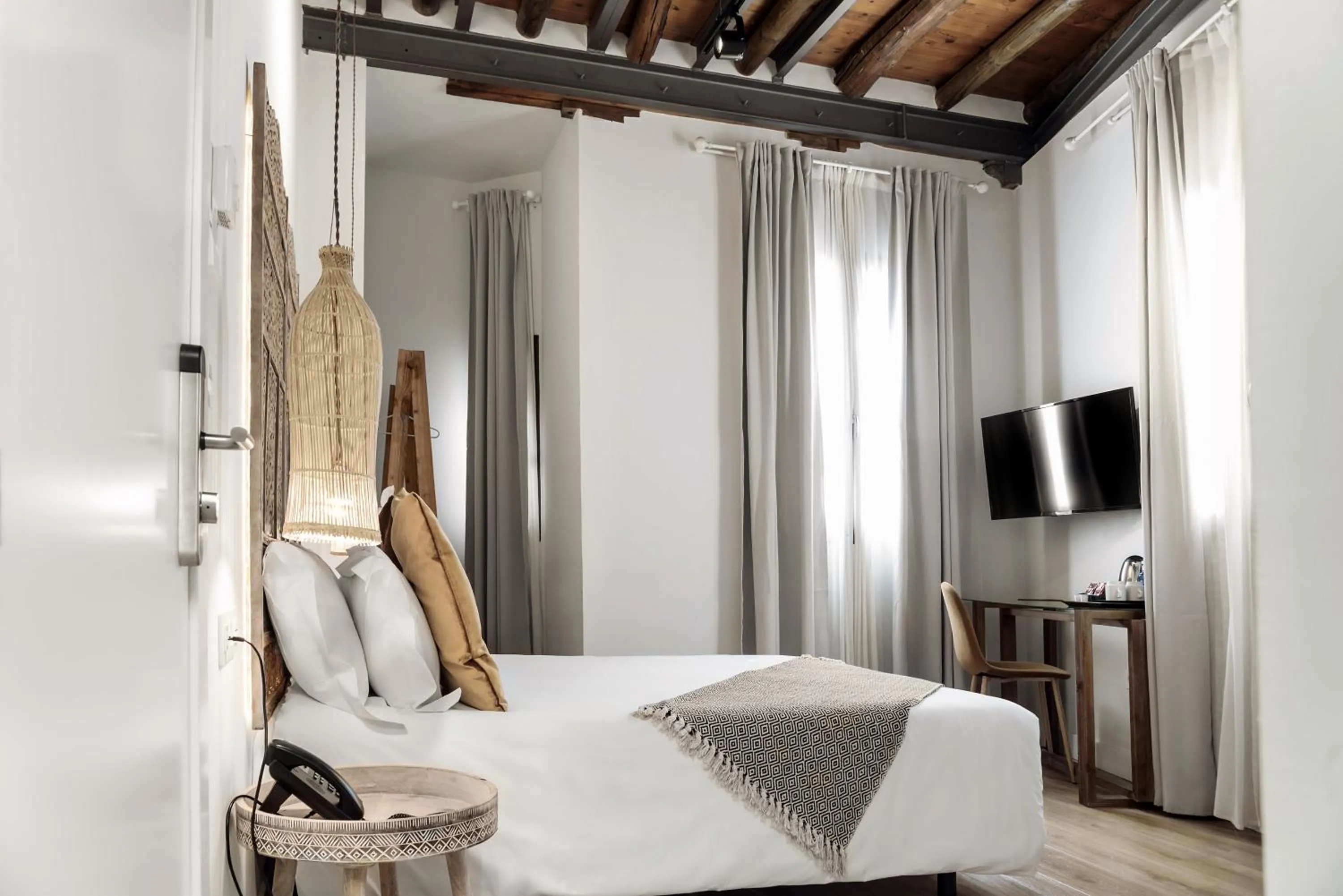 Bed in Hotel La Casa de Los Mosaicos by Maxi Hoteles