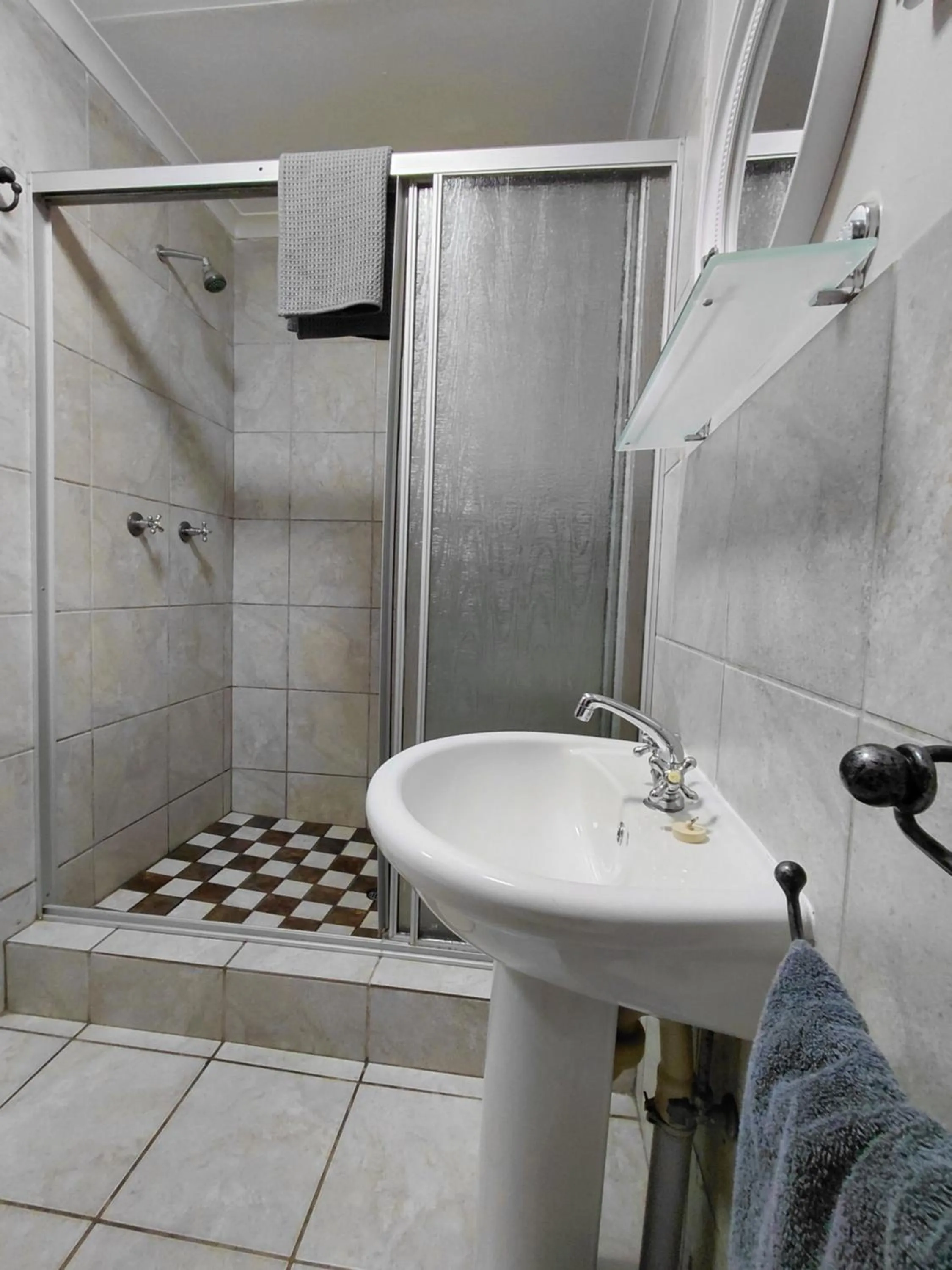 Bathroom in African Dreamz Guest House