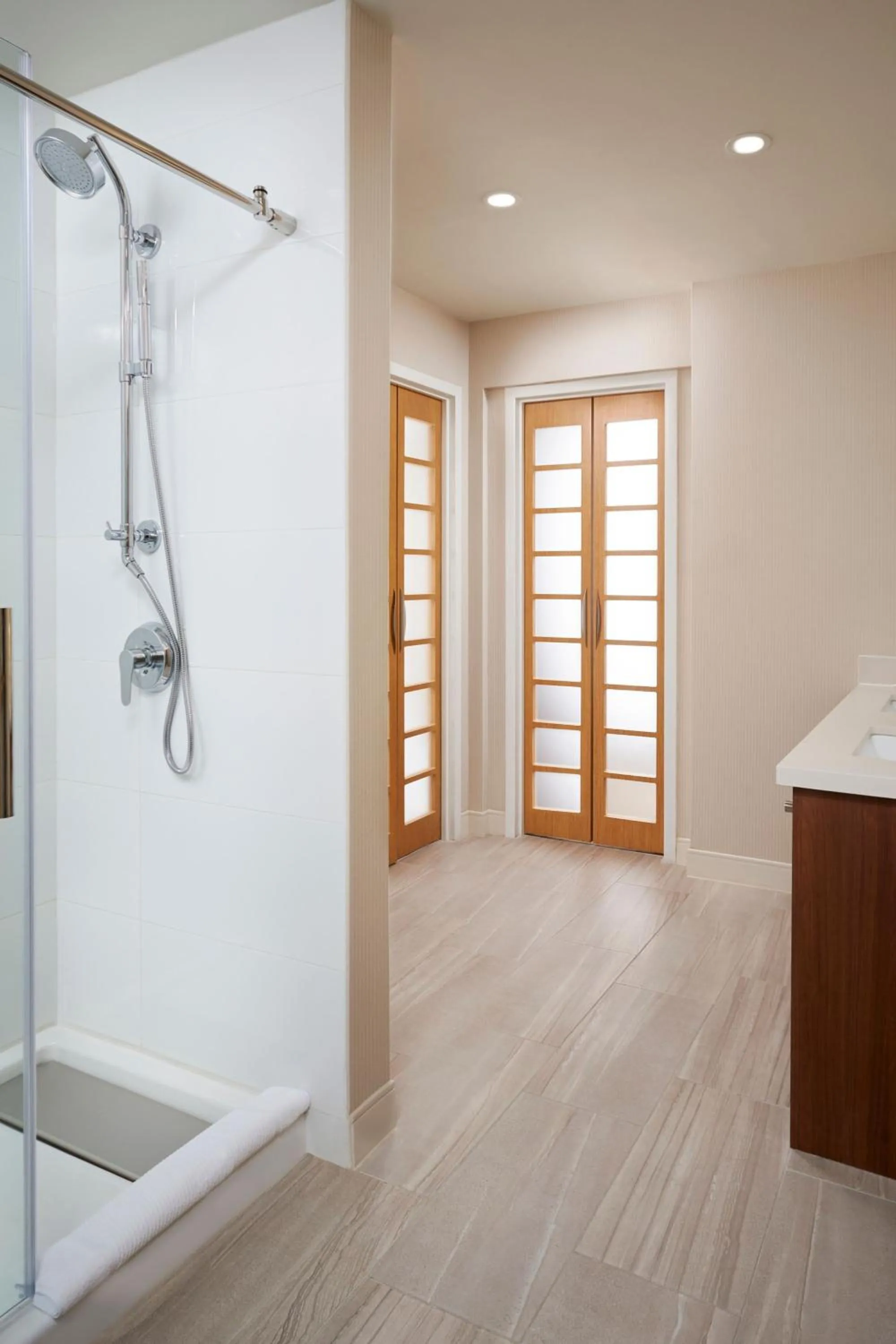 Bathroom in Delta Hotels by Marriott Toronto Mississauga