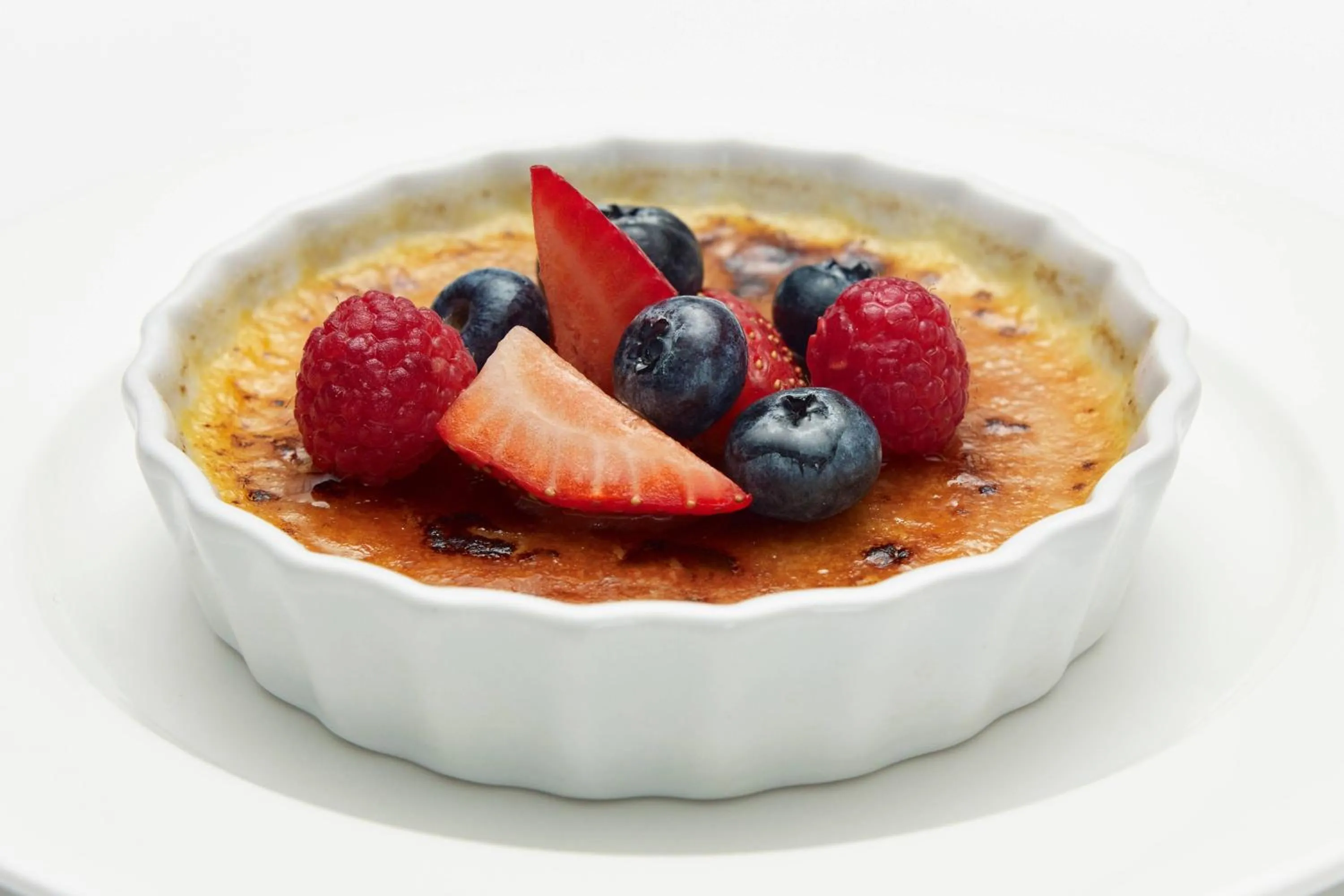 Lounge or bar in Delta Hotels by Marriott Toronto Mississauga